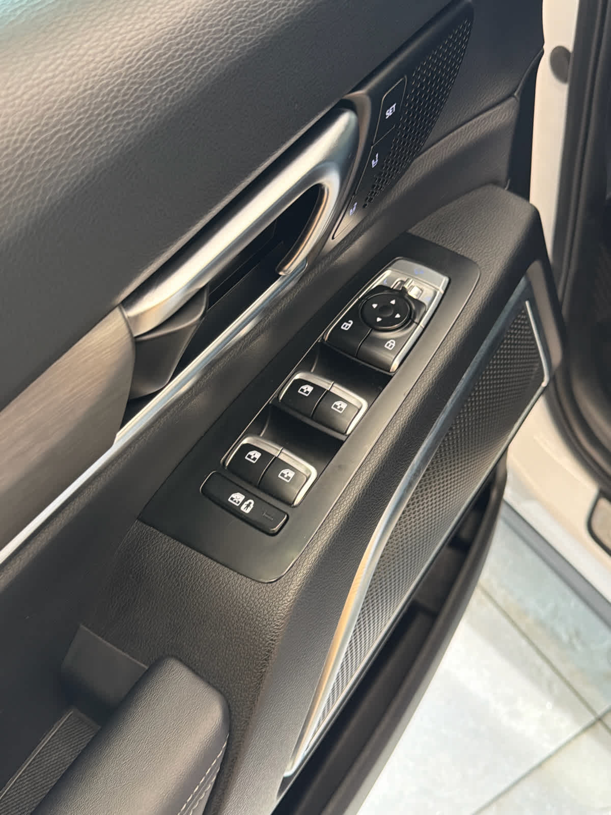 2023 Kia Telluride photo 12 of 45