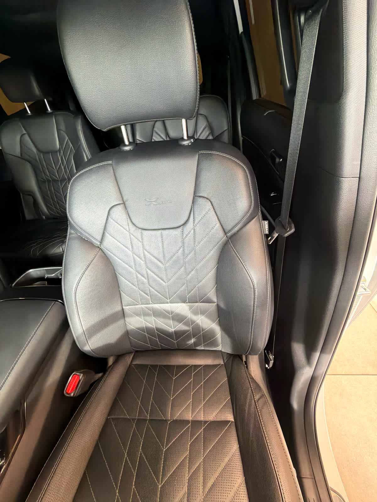 2023 Kia Telluride photo 15 of 45