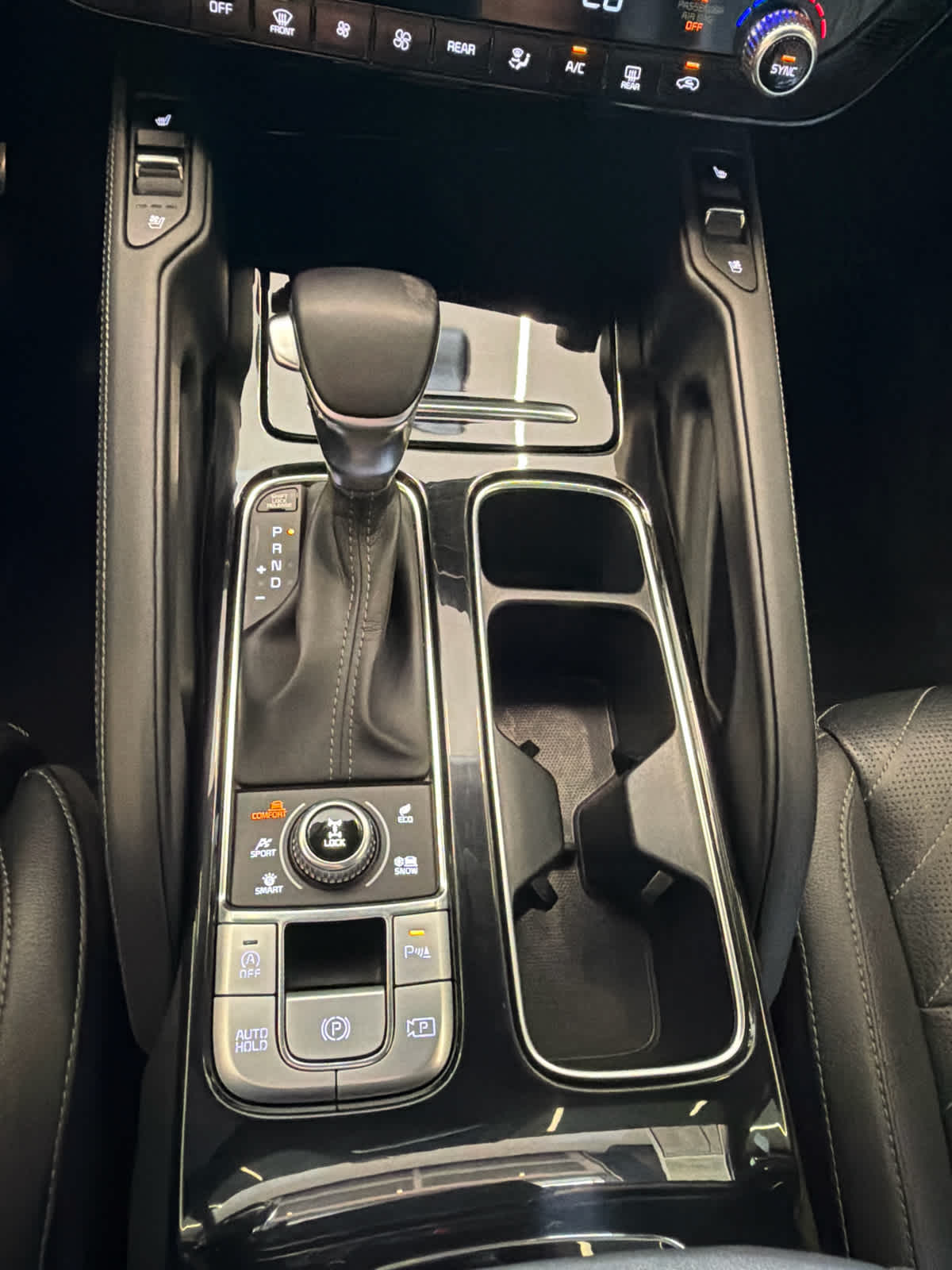 2023 Kia Telluride photo 21 of 45