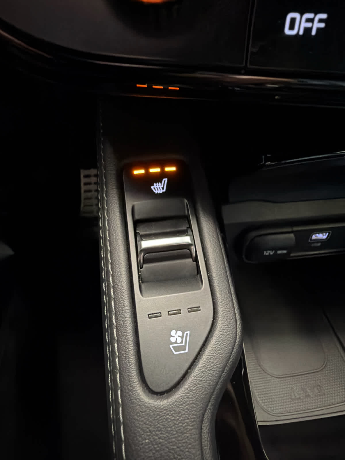2023 Kia Telluride photo 26 of 45