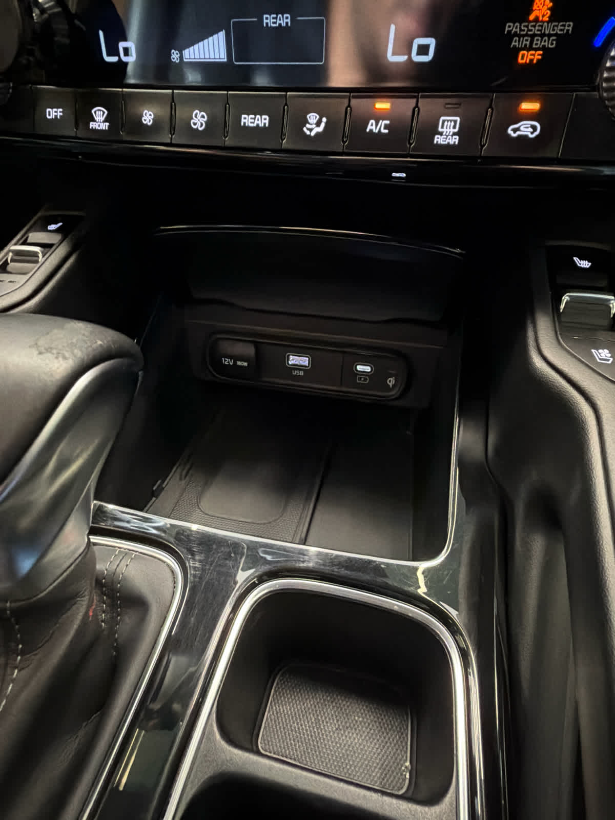 2023 Kia Telluride photo 25 of 45
