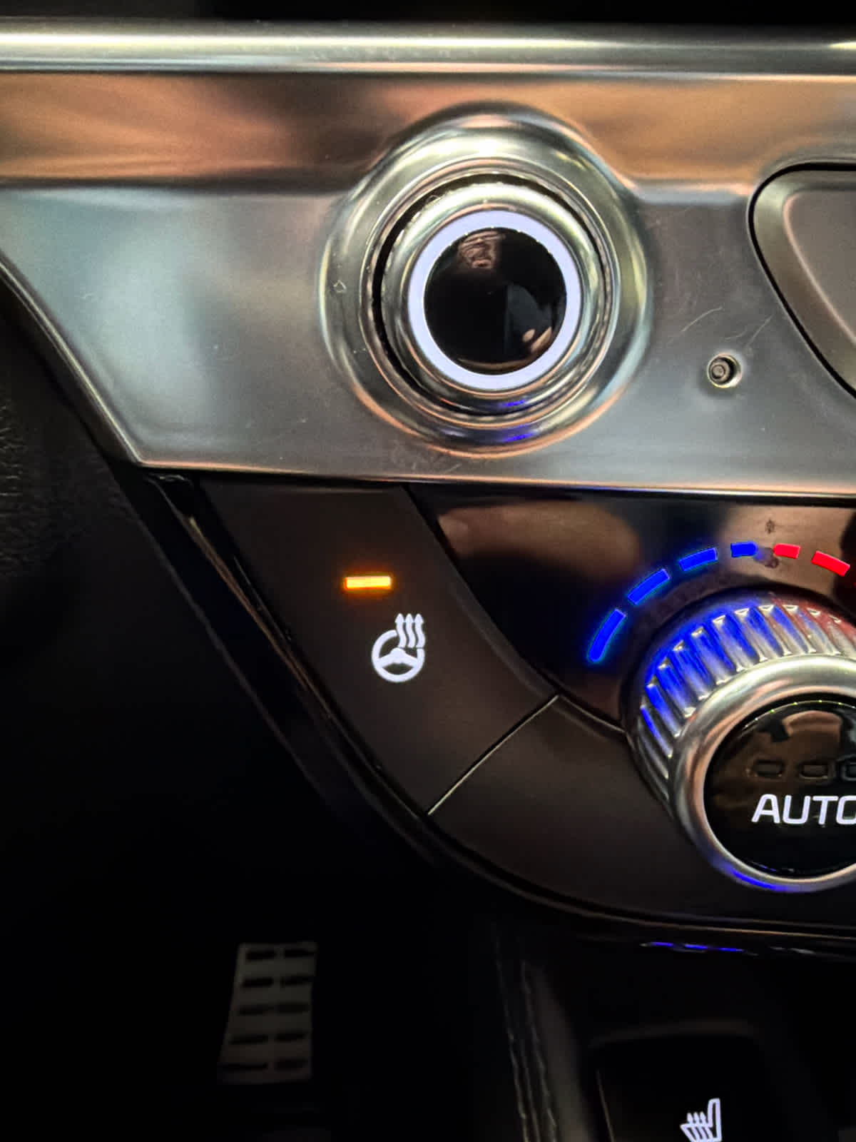 2023 Kia Telluride photo 28 of 45