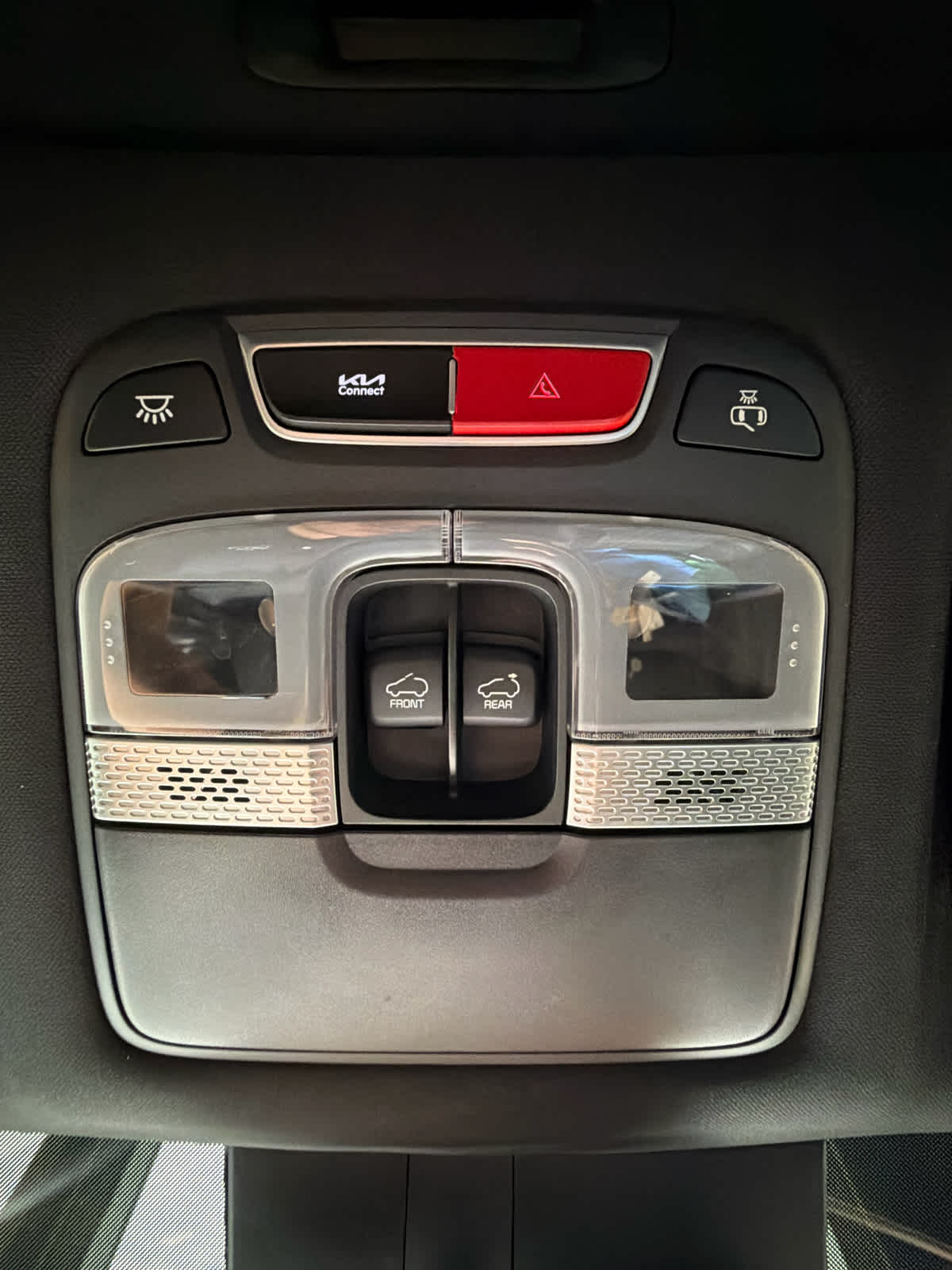 2023 Kia Telluride photo 33 of 45