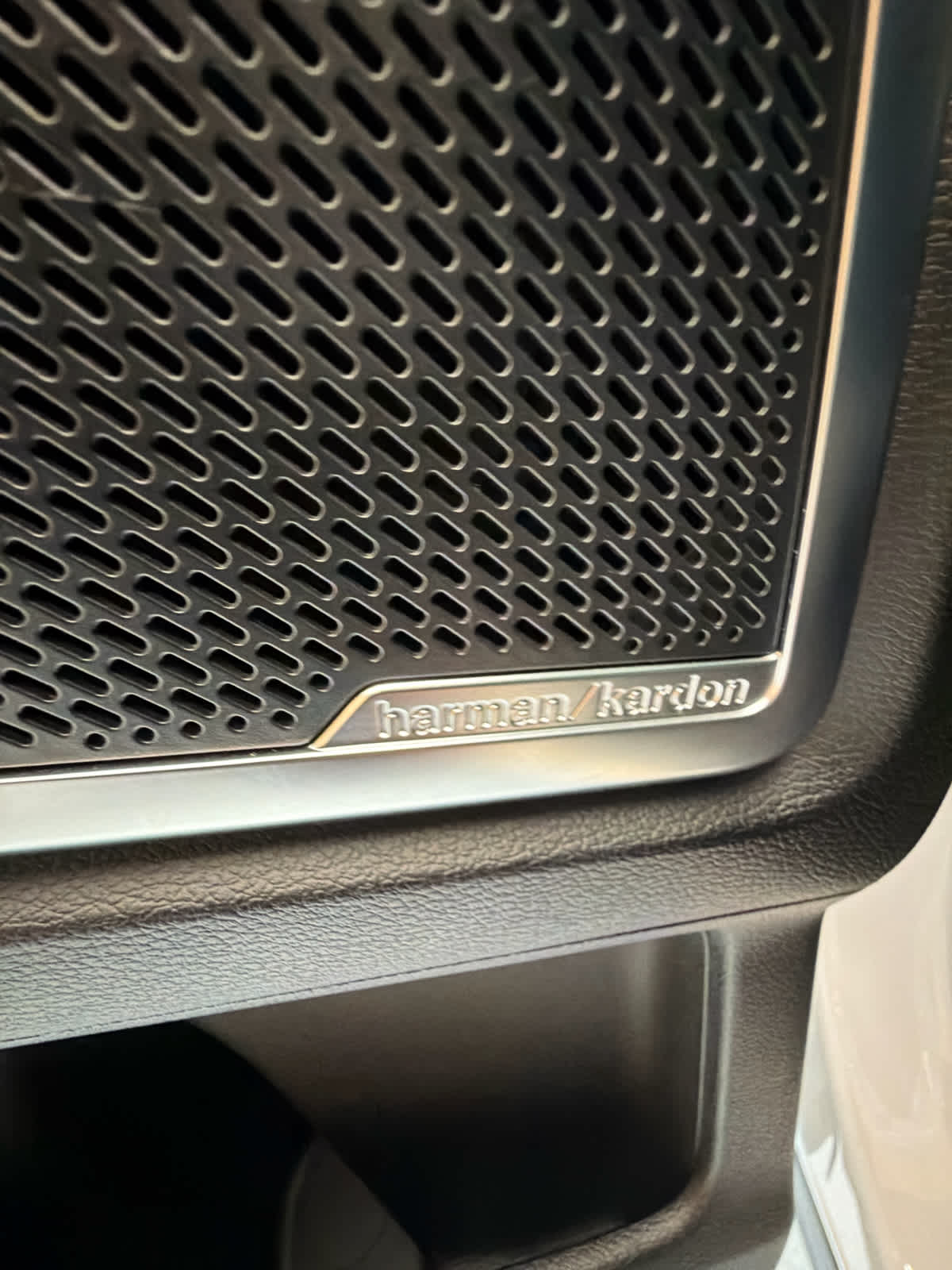 2023 Kia Telluride photo 38 of 45