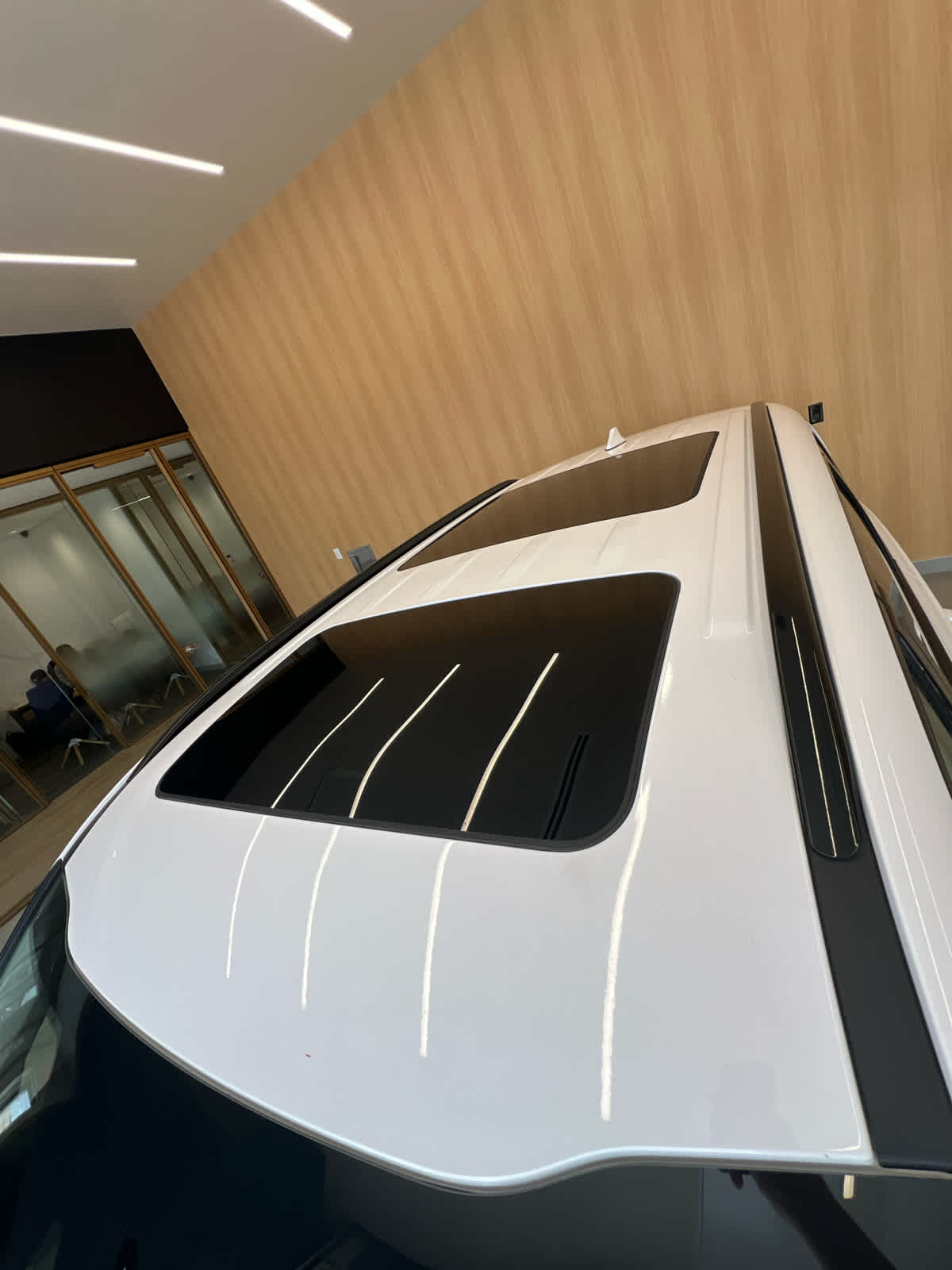 2022 Kia Telluride SX Glacial White Pearl at Westside Kia