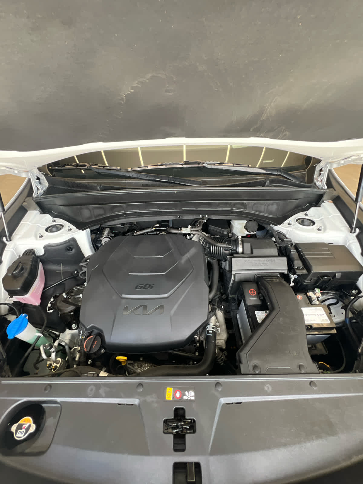 2022 Kia Telluride SX Glacial White Pearl at Westside Kia