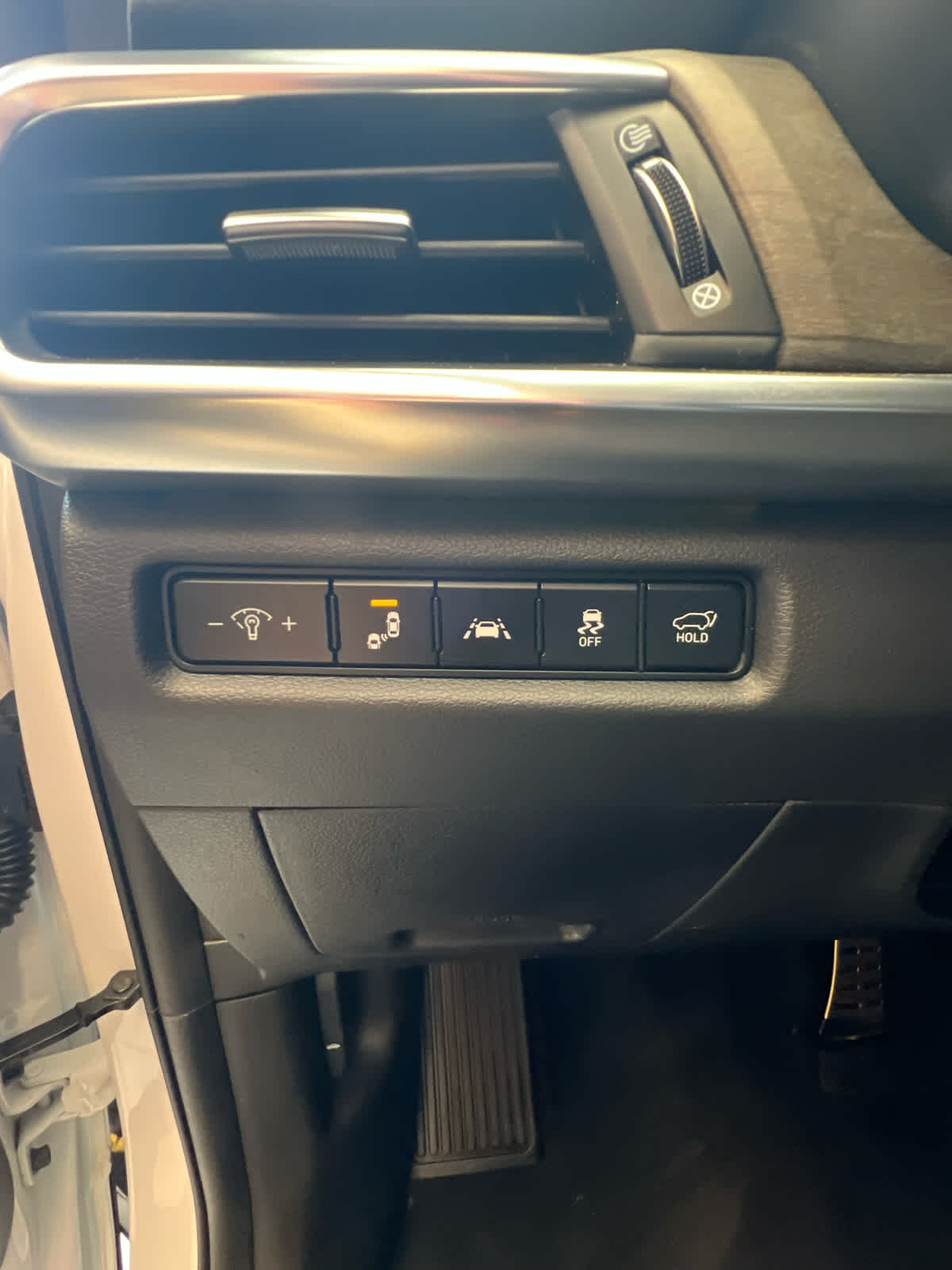 2022 Kia Telluride SX Glacial White Pearl at Westside Kia