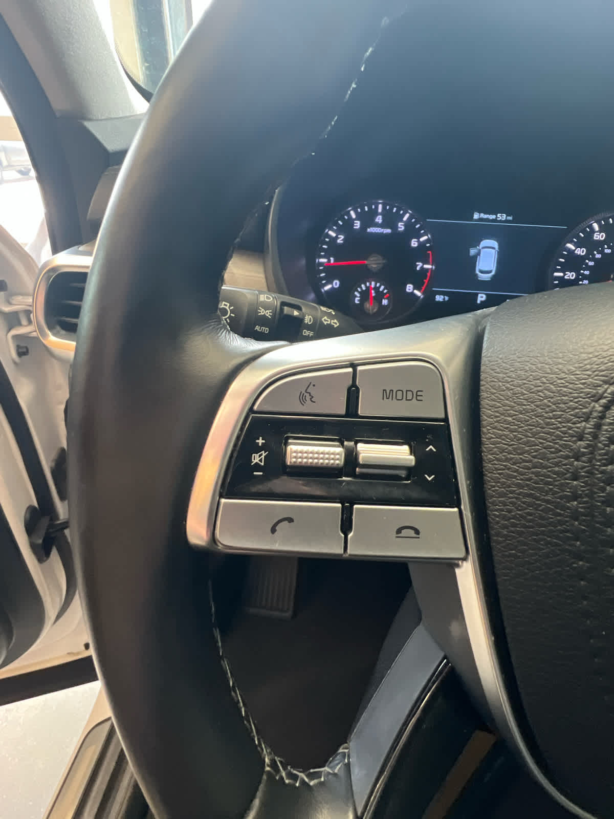 2022 Kia Telluride SX Glacial White Pearl at Westside Kia