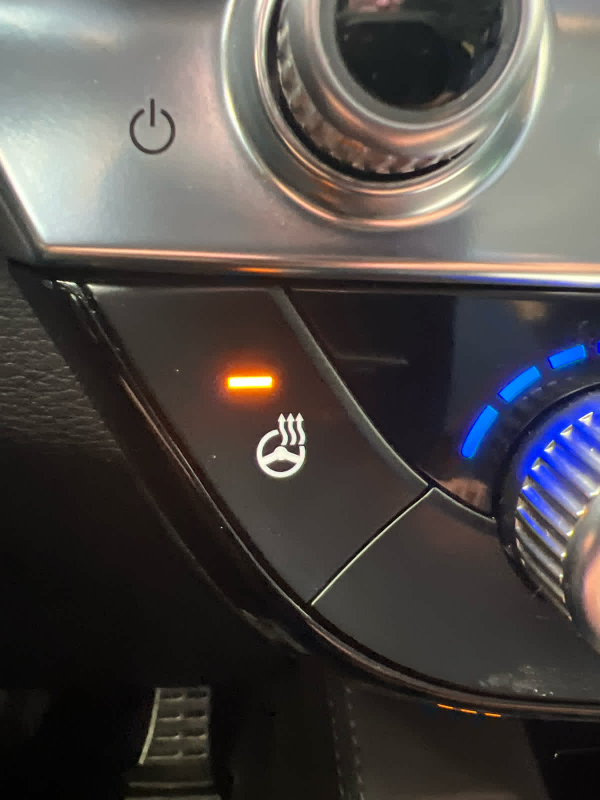 2022 Kia Telluride SX Glacial White Pearl at Westside Kia