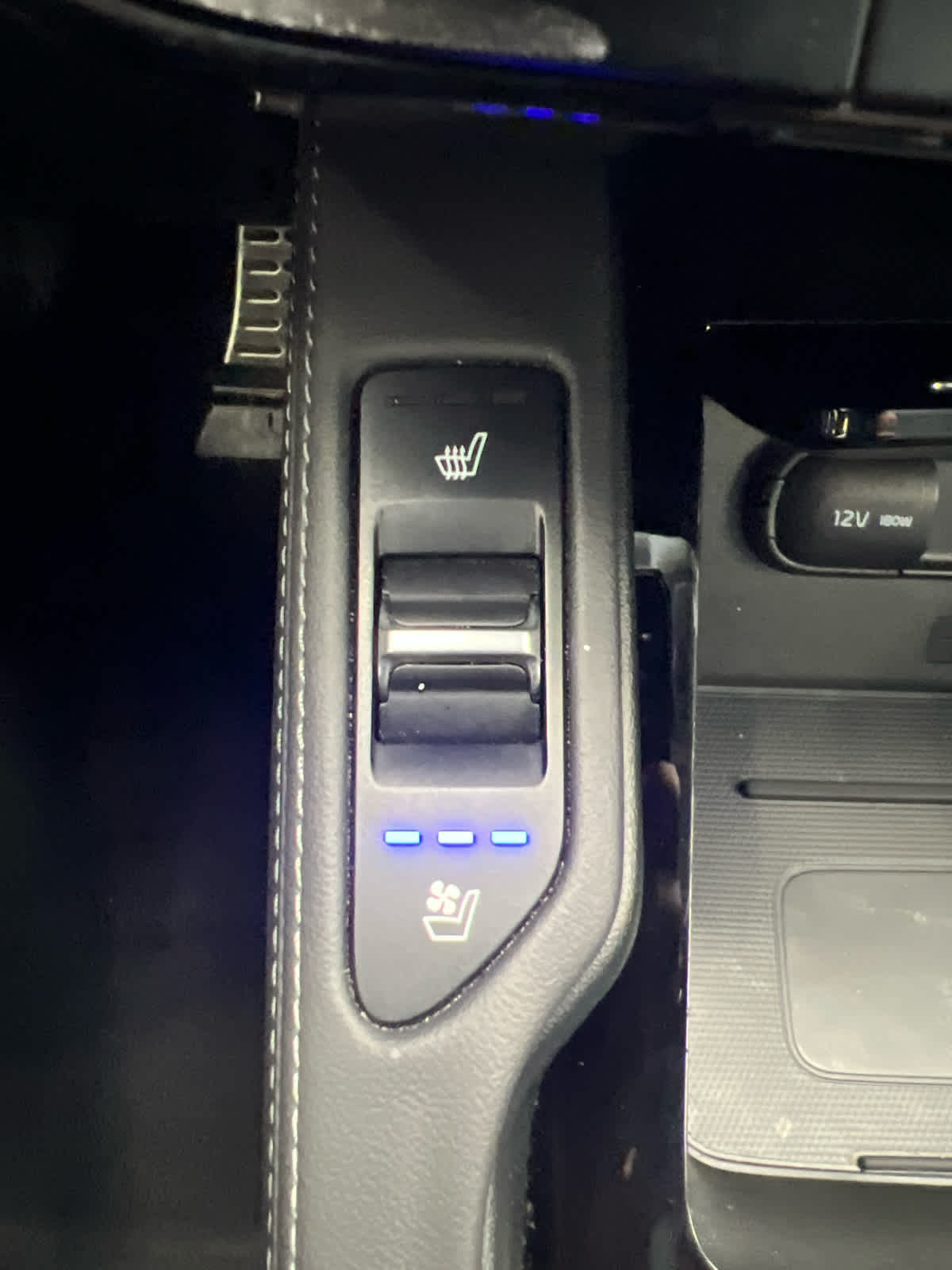 2022 Kia Telluride SX Glacial White Pearl at Westside Kia