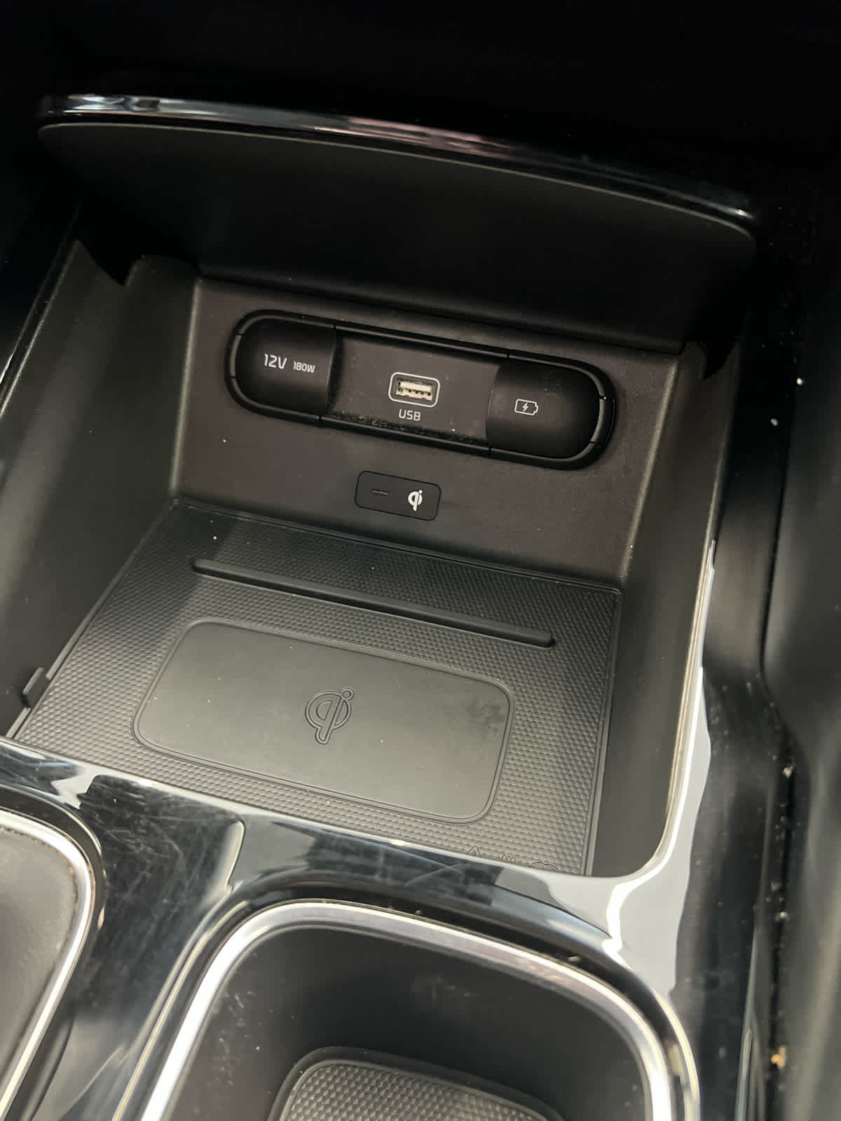 2022 Kia Telluride SX Glacial White Pearl at Westside Kia