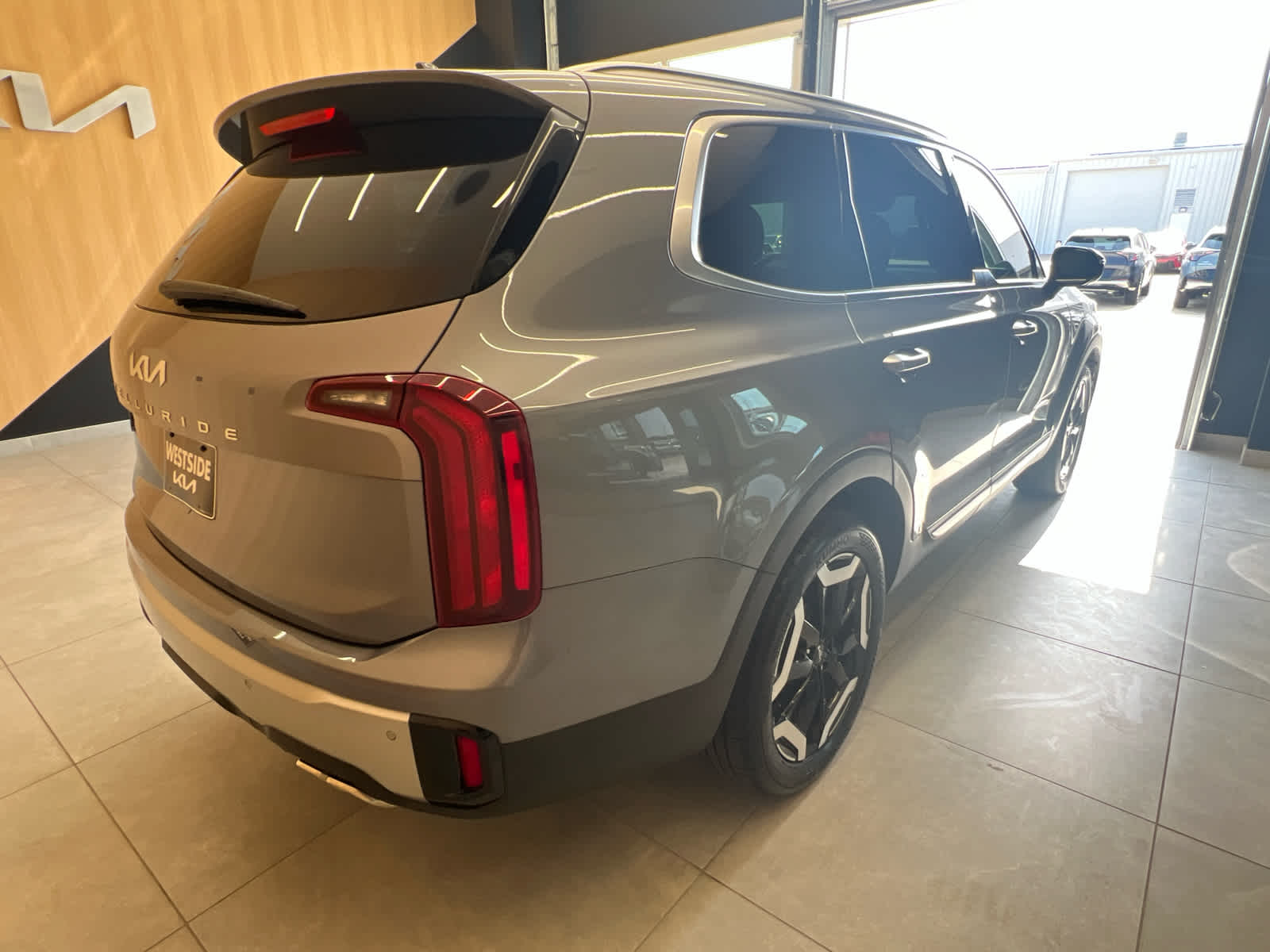 2023 Kia Telluride S - 3