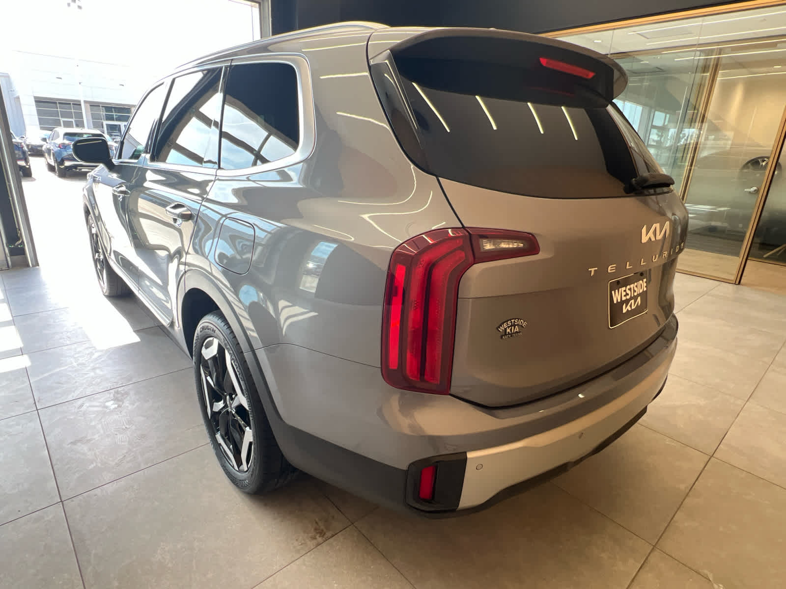 2023 Kia Telluride S - 2