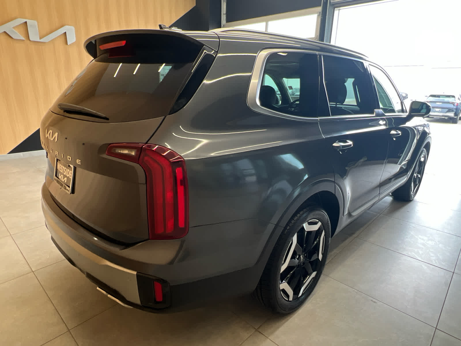 2023 Kia Telluride S - 3