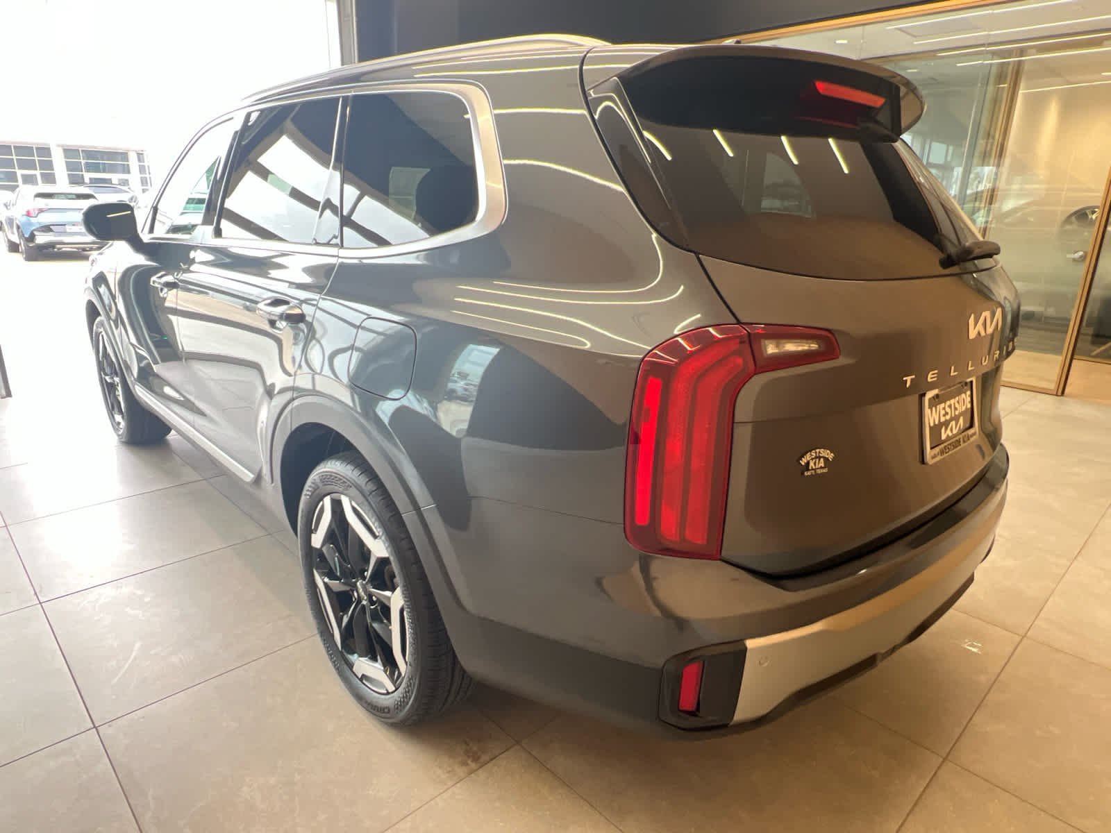 2023 Kia Telluride S - 2