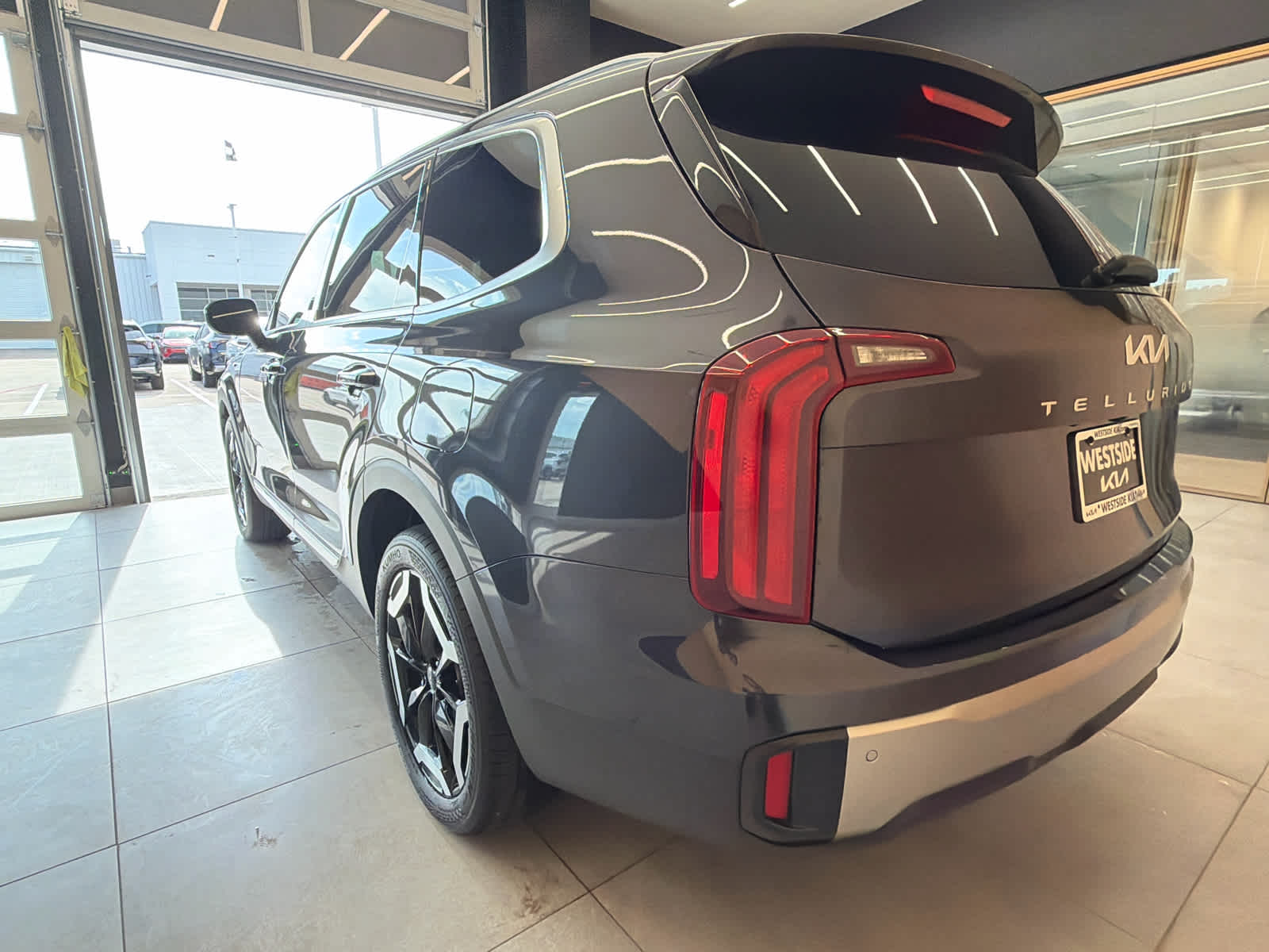 2025 Kia Telluride S - 2