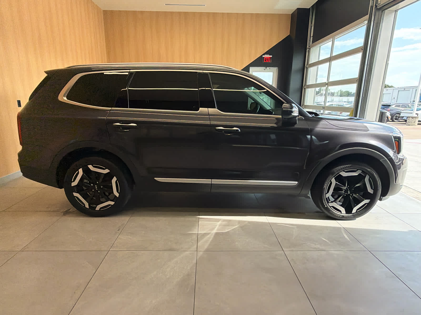 2025 Kia Telluride S - 4