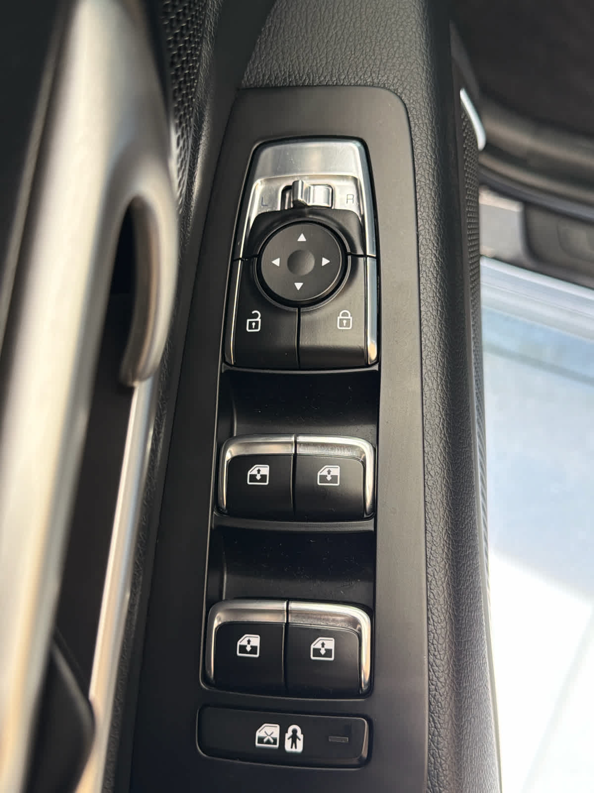 2025 Kia Telluride S - 11