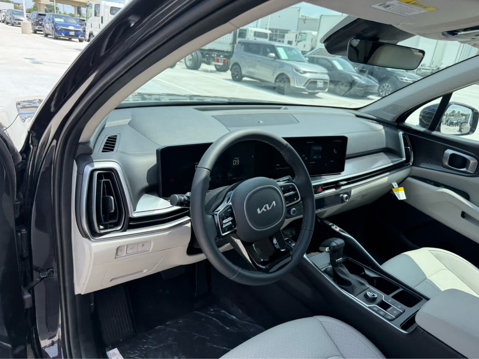 2025 Kia Sorento EX - 5