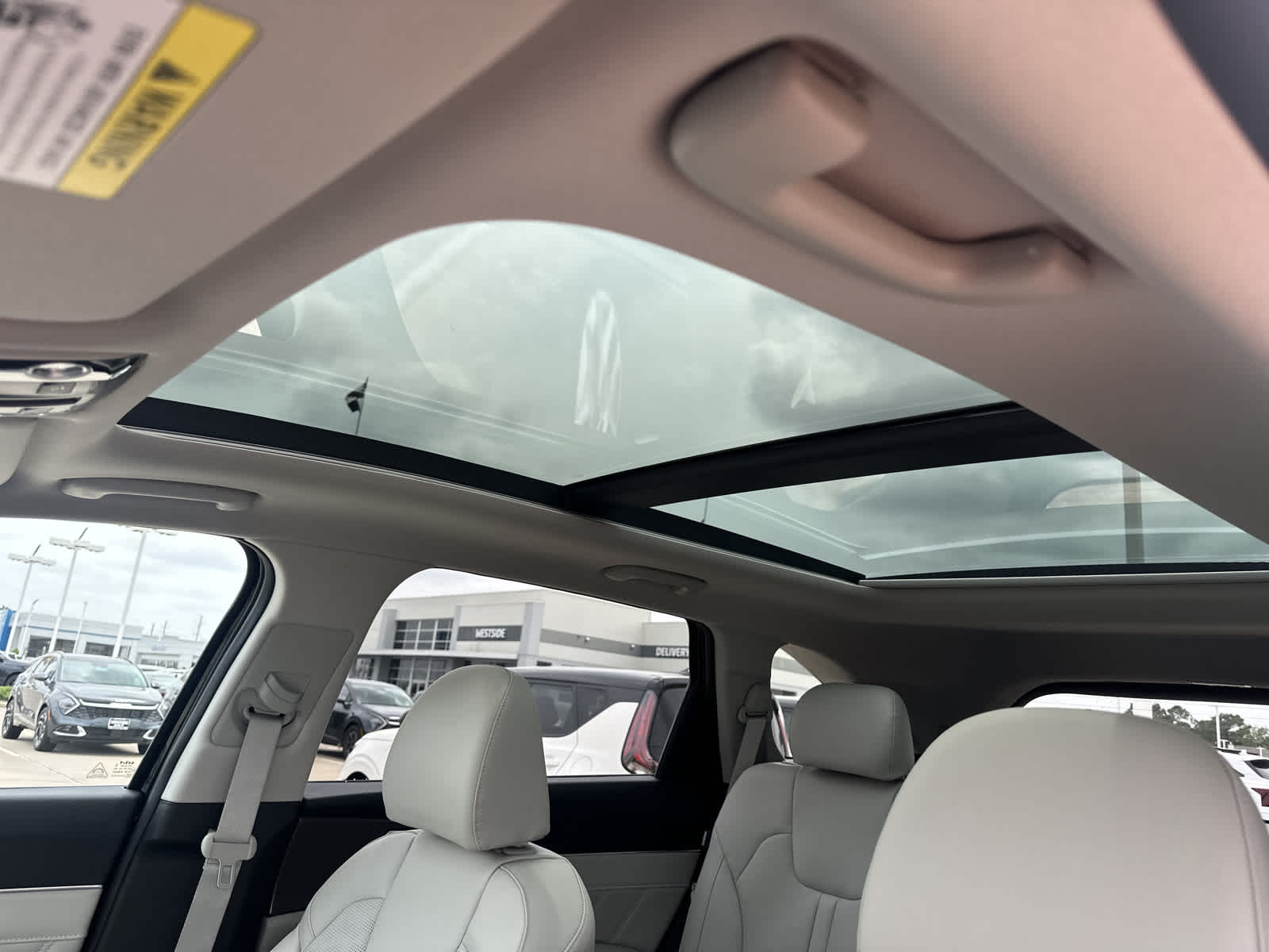 2024 Kia Sorento SX - 11