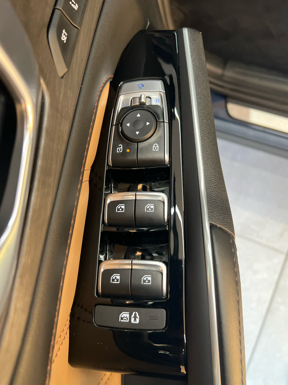 2024 Kia Sorento X-Line SX Prestige - 11