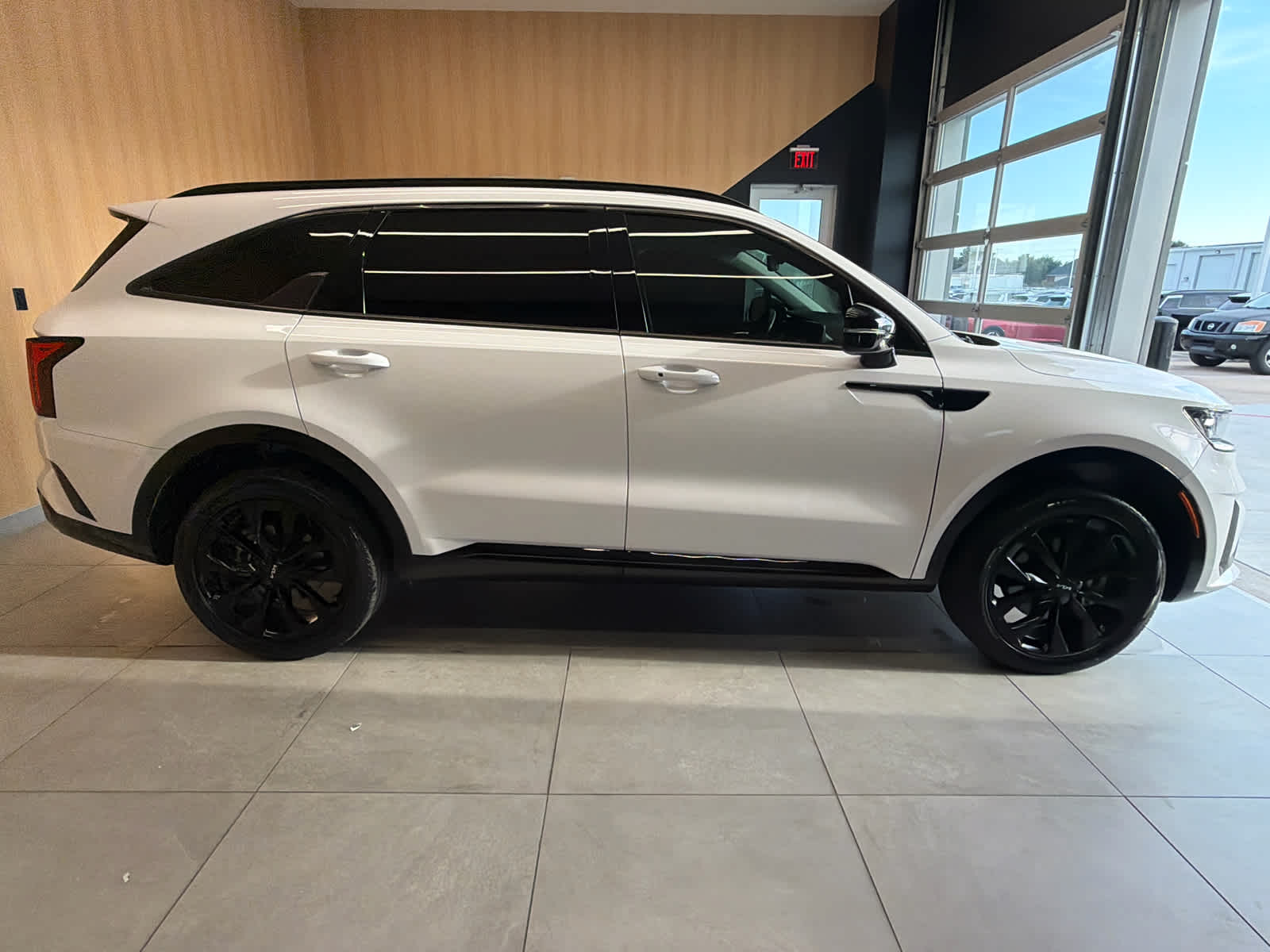 2023 Kia Sorento SX Glacial White Pearl at Baytown Ford
