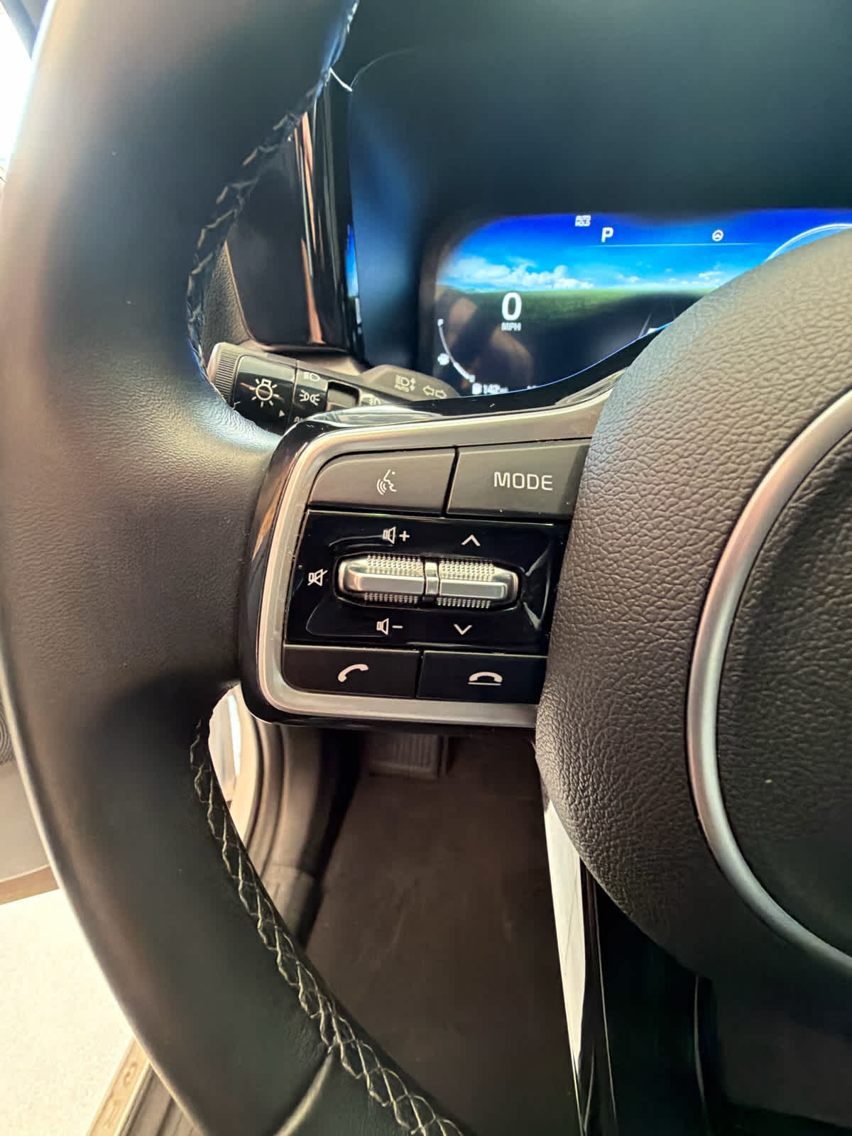 2023 Kia Sorento SX Glacial White Pearl at Baytown Ford