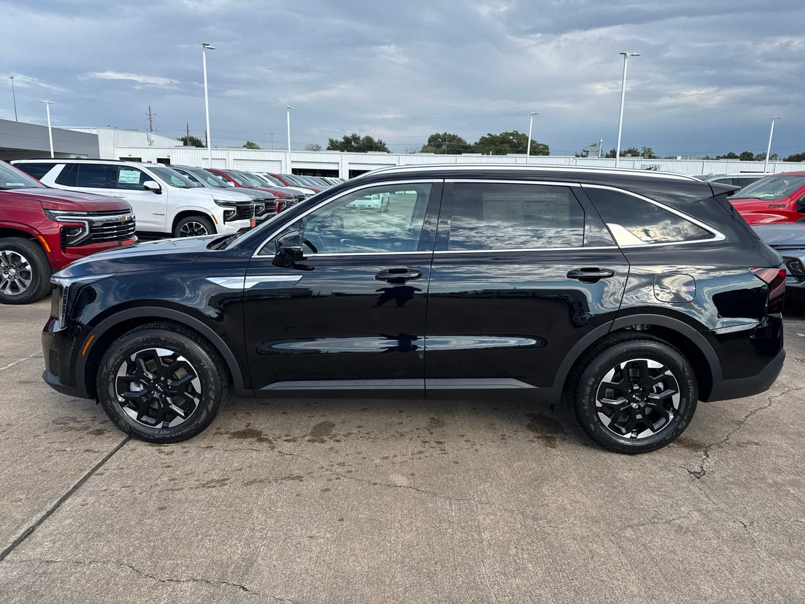 2025 Kia Sorento S - 1