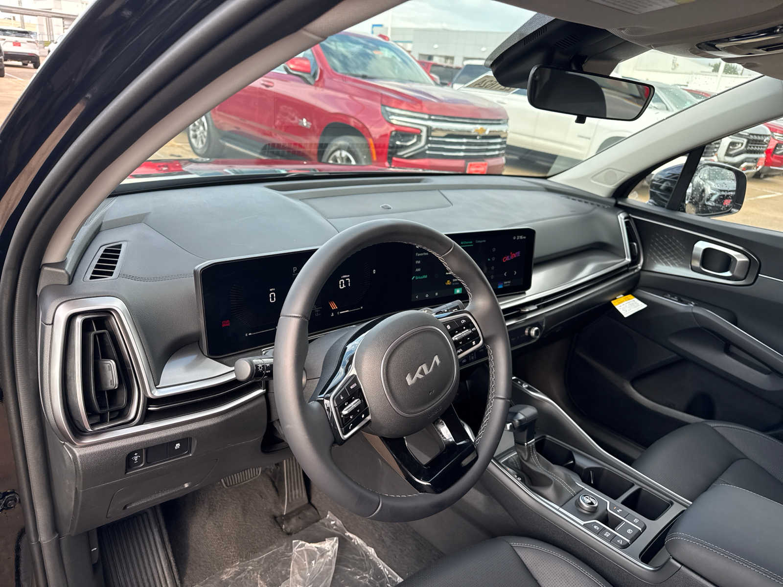 2025 Kia Sorento S - 5