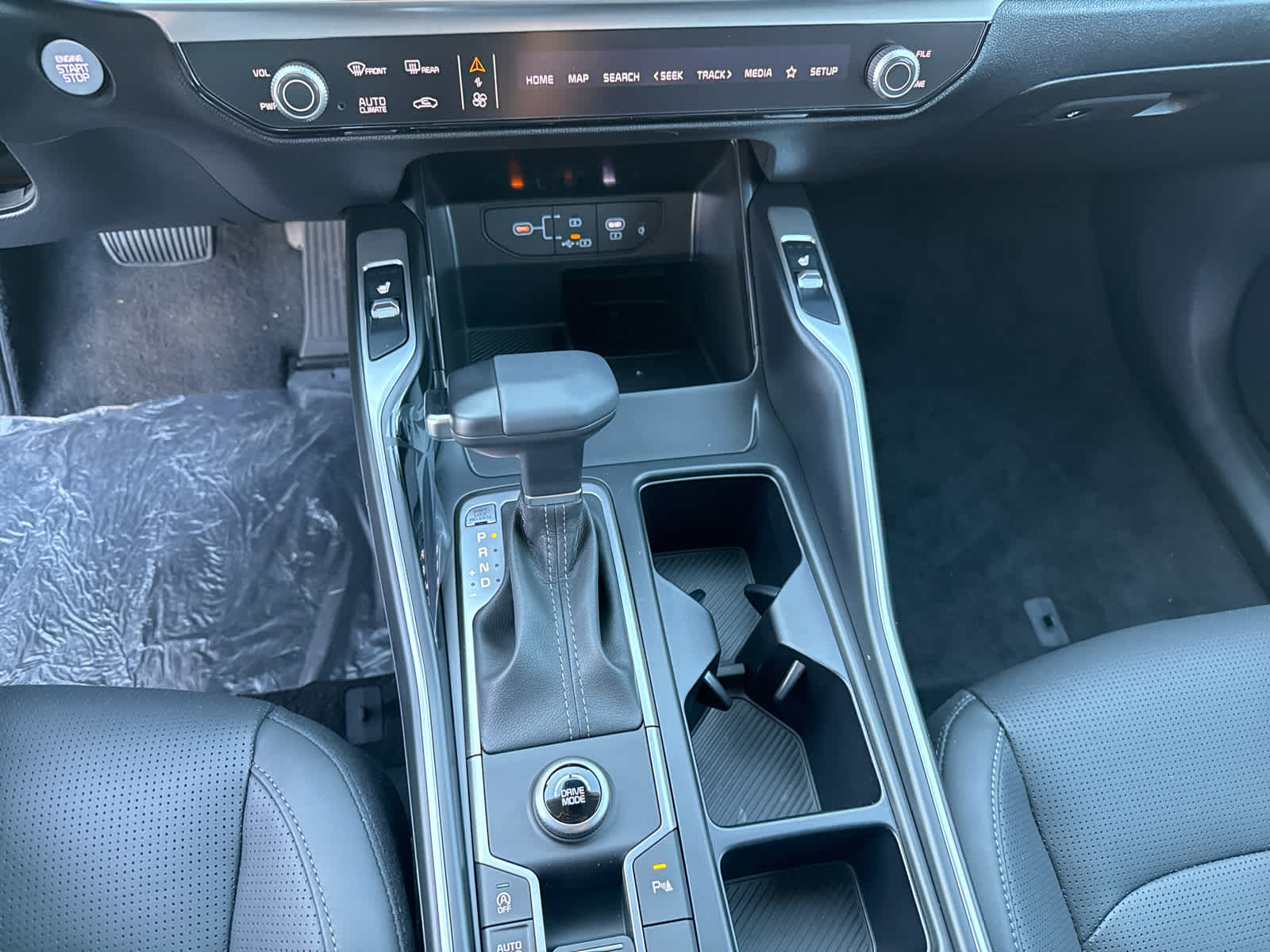 2025 Kia Sorento S - 10