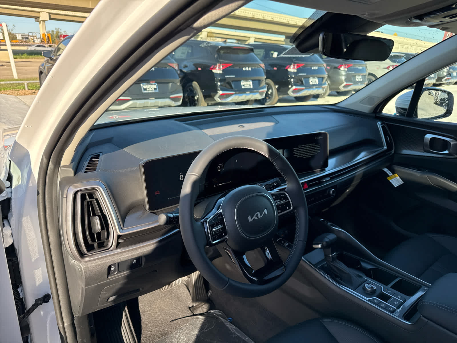 2025 Kia Sorento S - 5