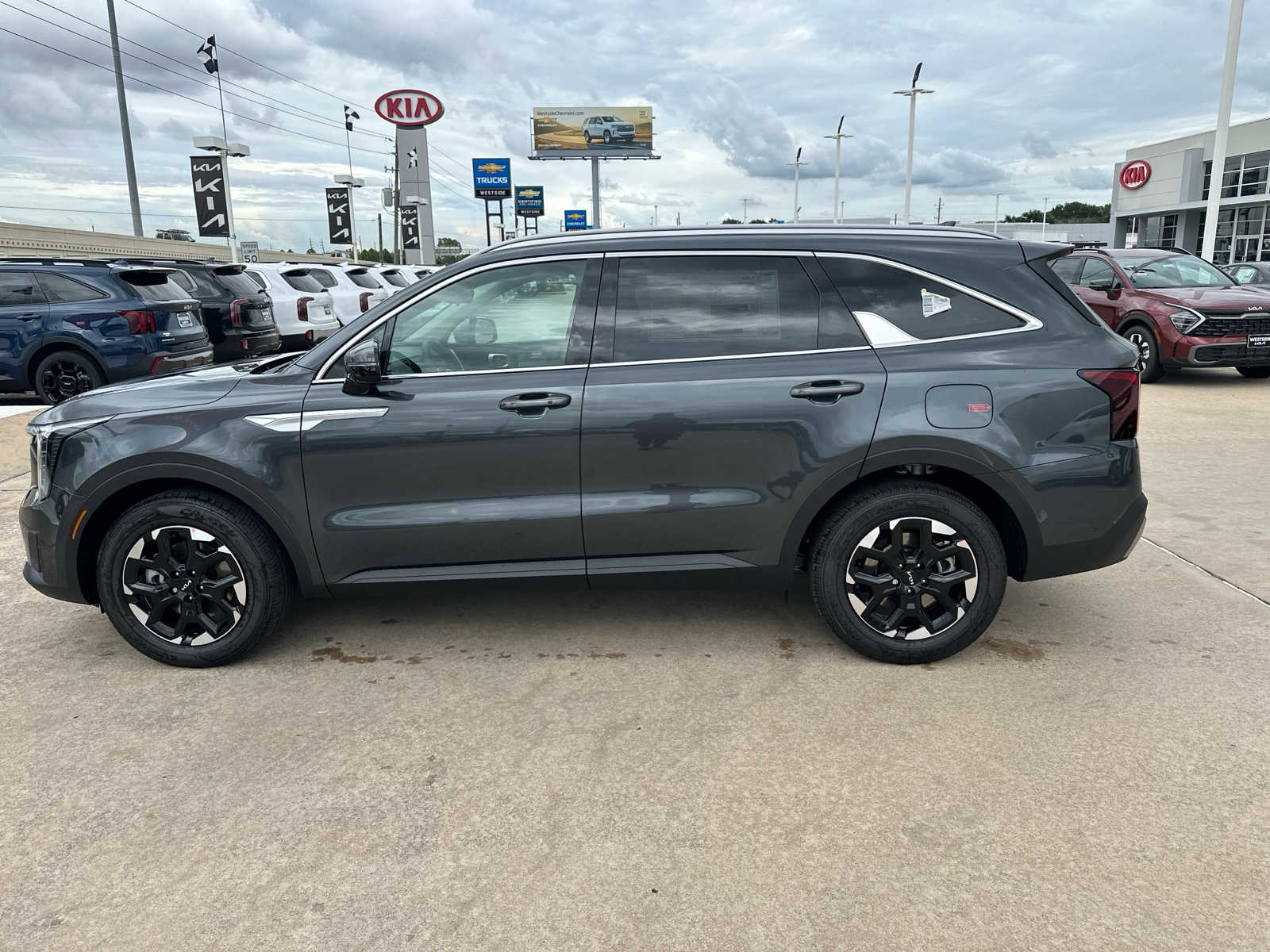 2025 Kia Sorento S - 1