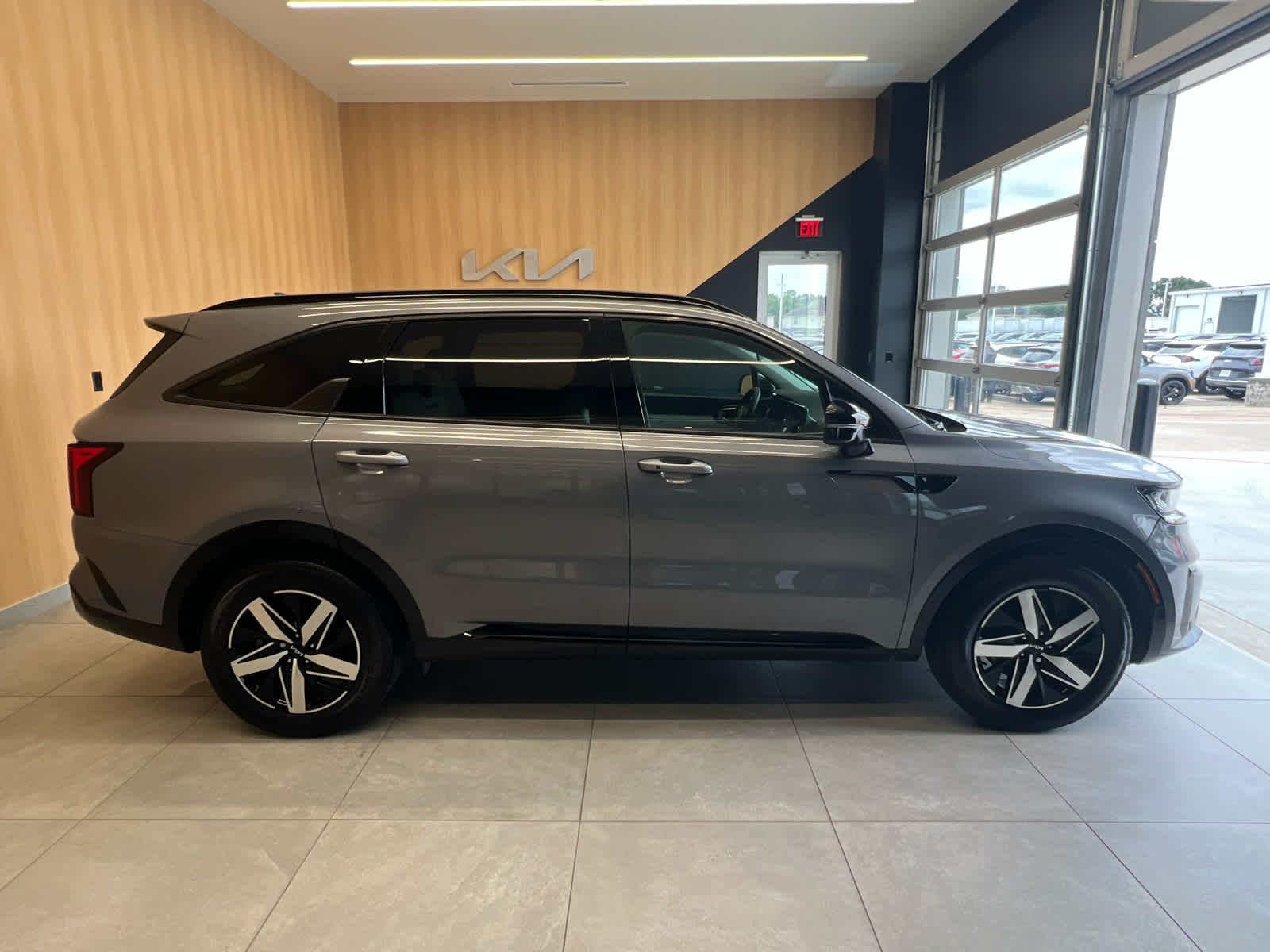 2023 Kia Sorento S - 4