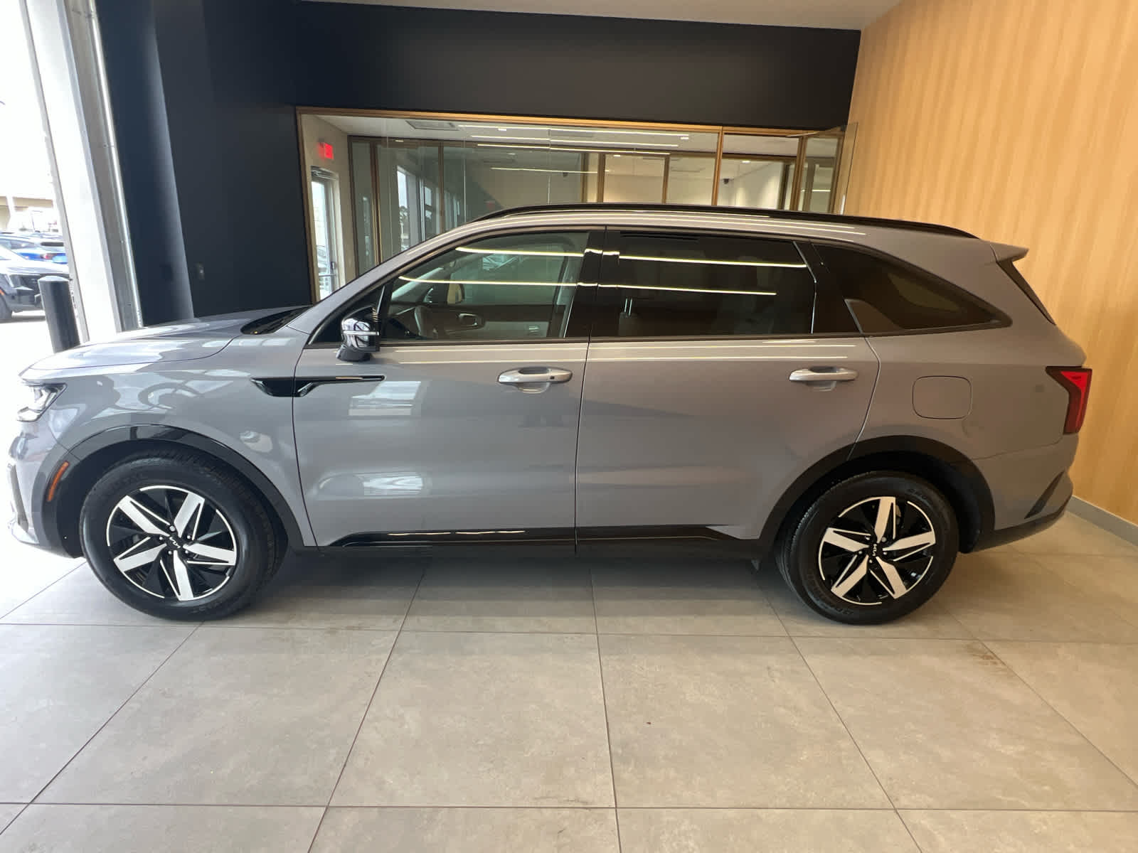2023 Kia Sorento S - 6