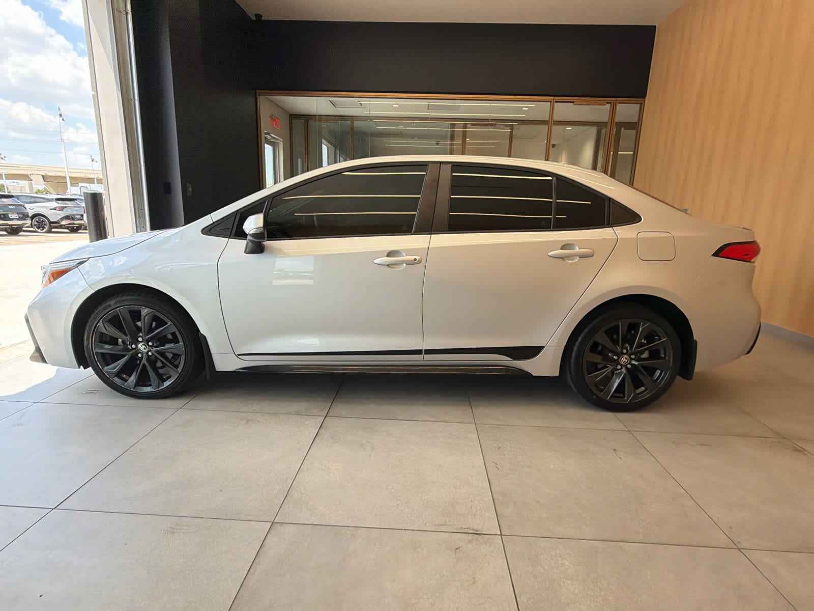 2023 Toyota Corolla SE - 6
