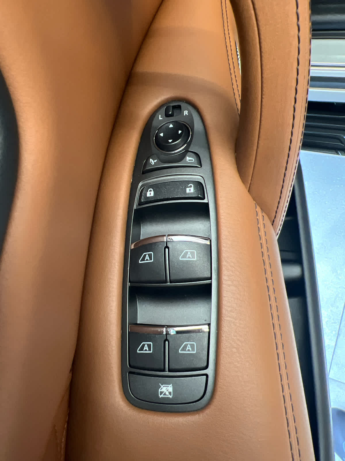 2021 INFINITI QX80 SENSORY - 10