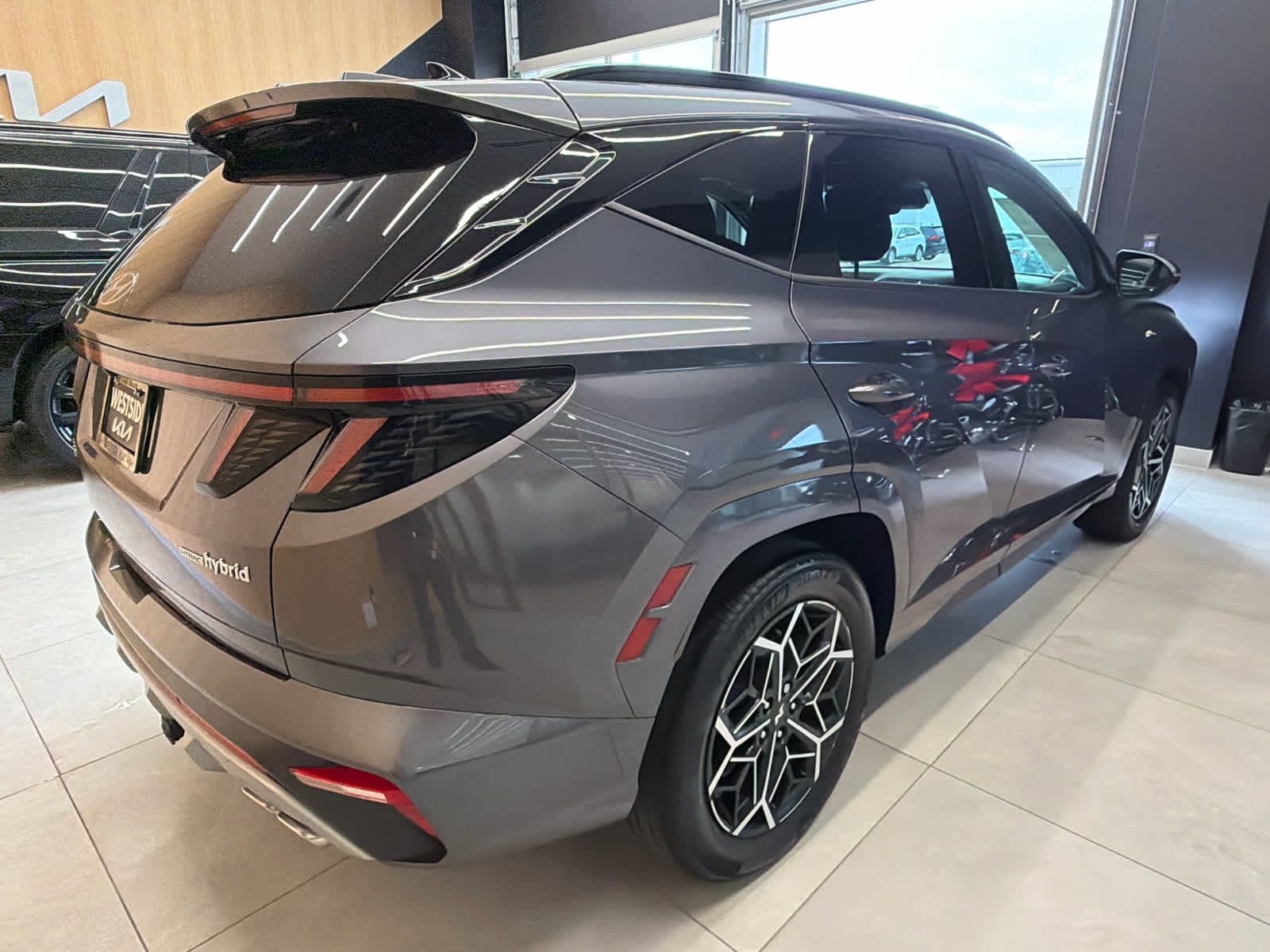 2024 Hyundai Tucson Hybrid photo 4 of 37