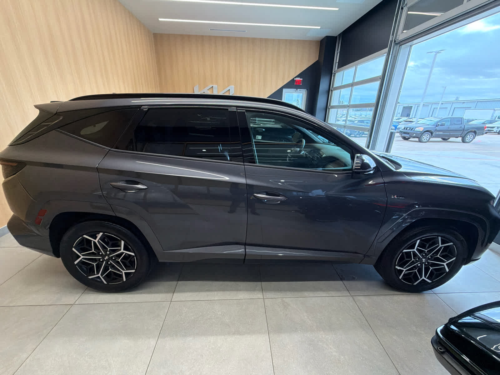 2024 Hyundai Tucson Hybrid photo 5 of 37
