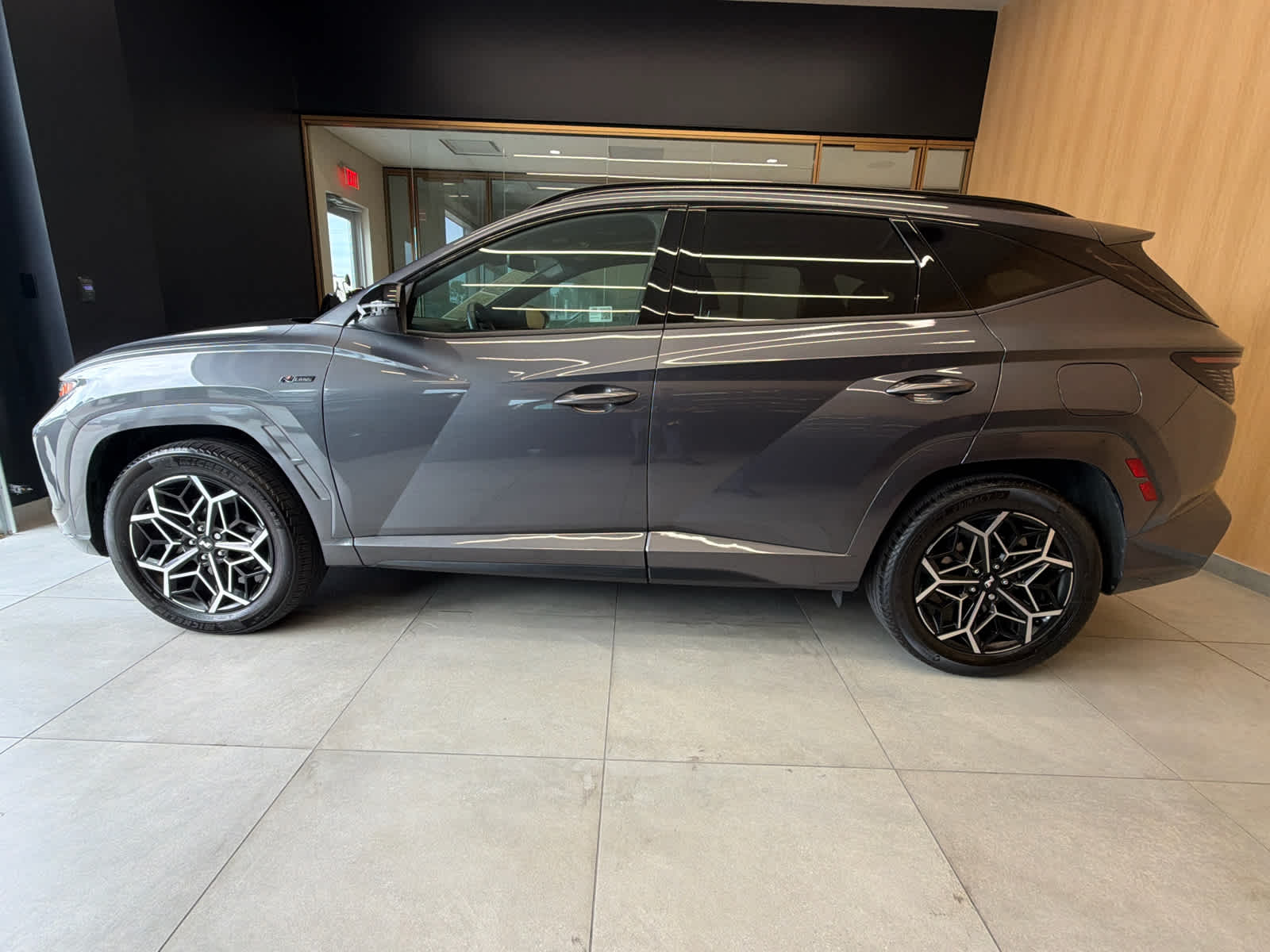 2024 Hyundai Tucson Hybrid photo 7 of 37