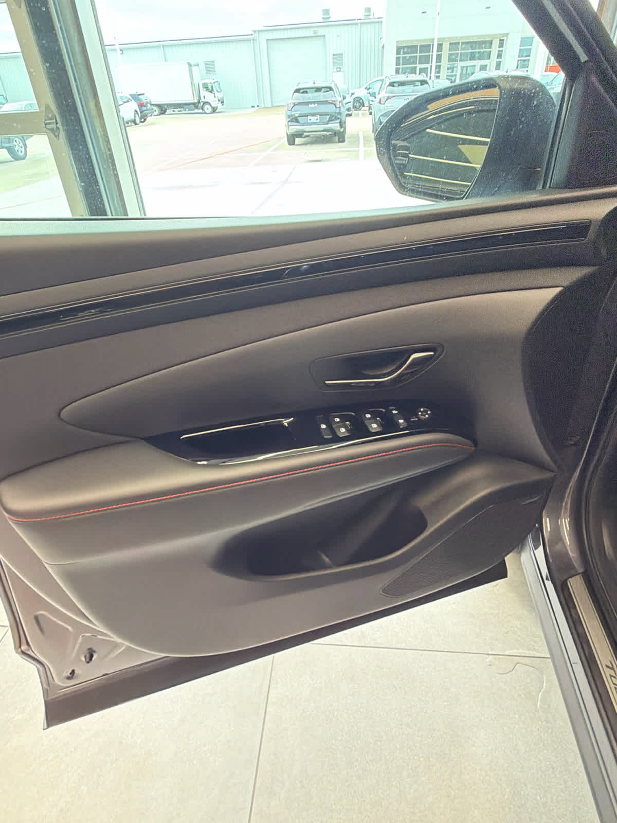 2024 Hyundai Tucson Hybrid photo 15 of 37