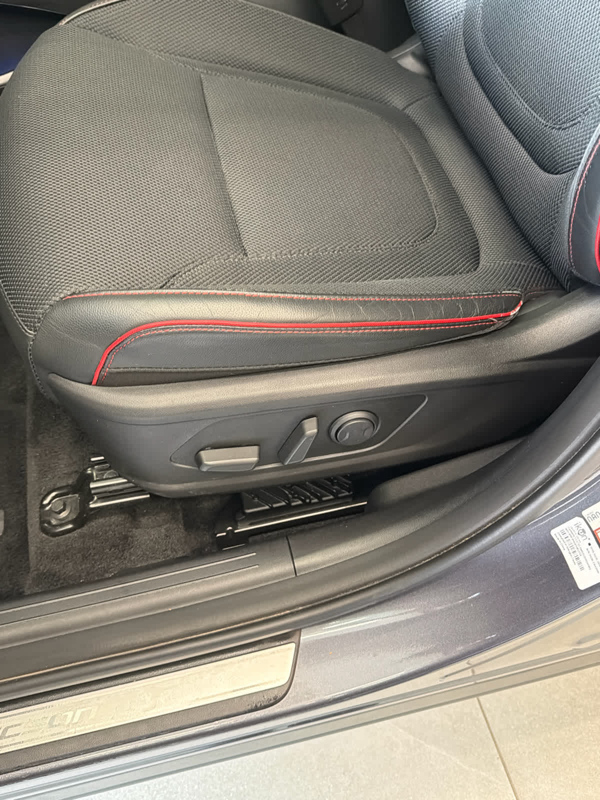 2024 Hyundai Tucson Hybrid photo 16 of 37