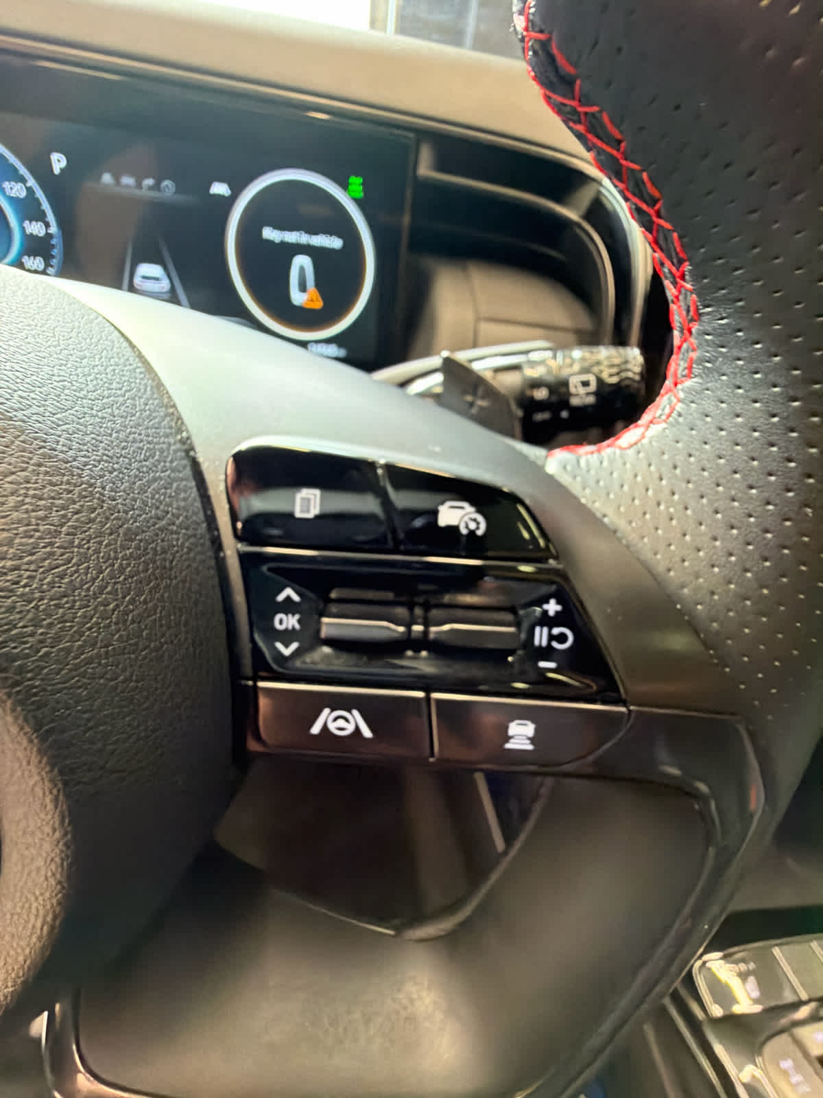 2024 Hyundai Tucson Hybrid photo 20 of 37