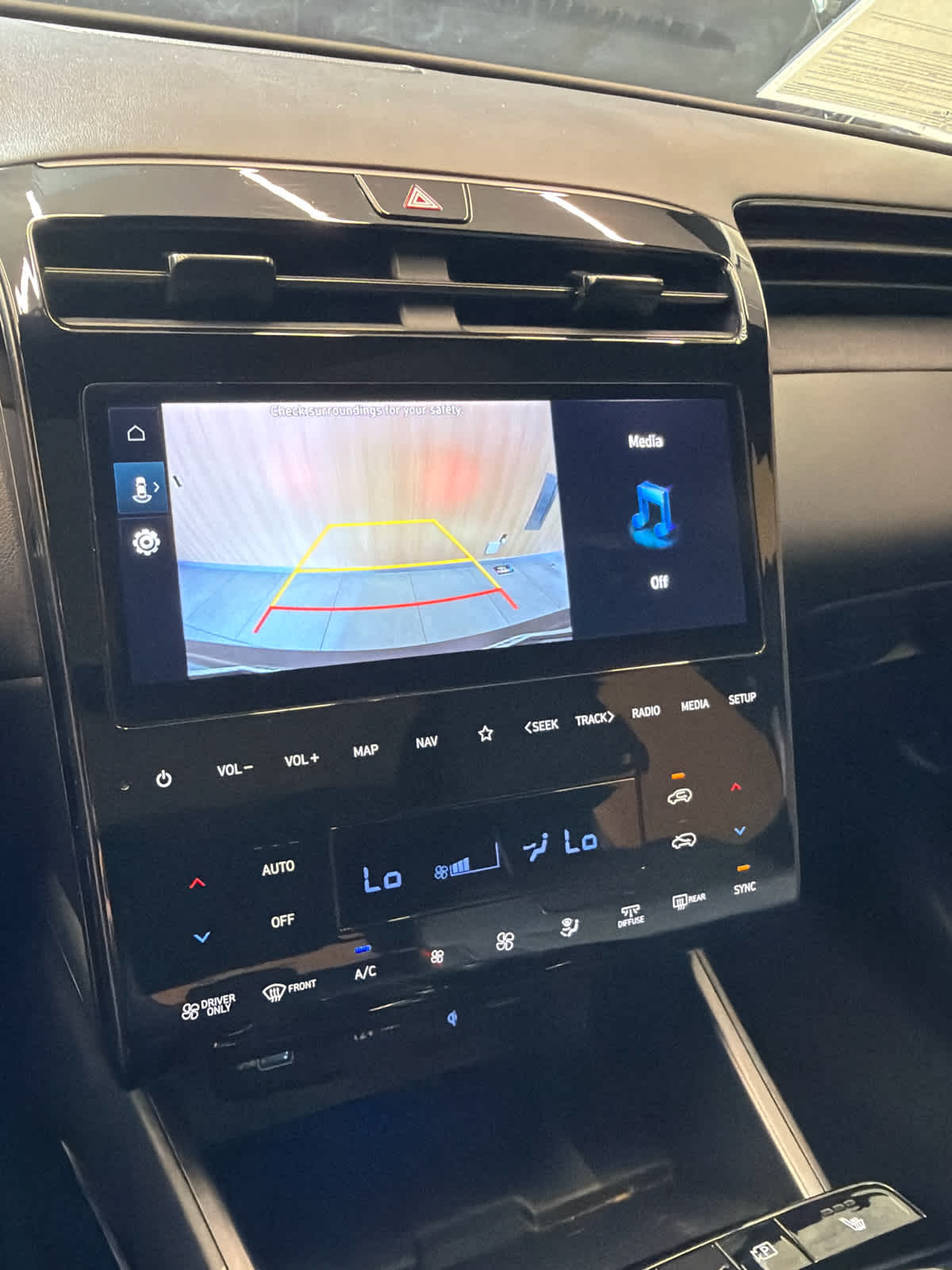 2024 Hyundai Tucson Hybrid photo 27 of 37