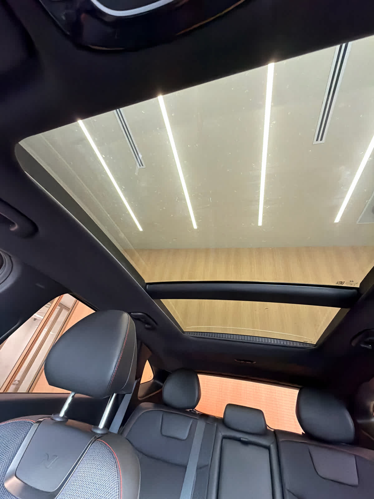 2024 Hyundai Tucson Hybrid photo 28 of 37