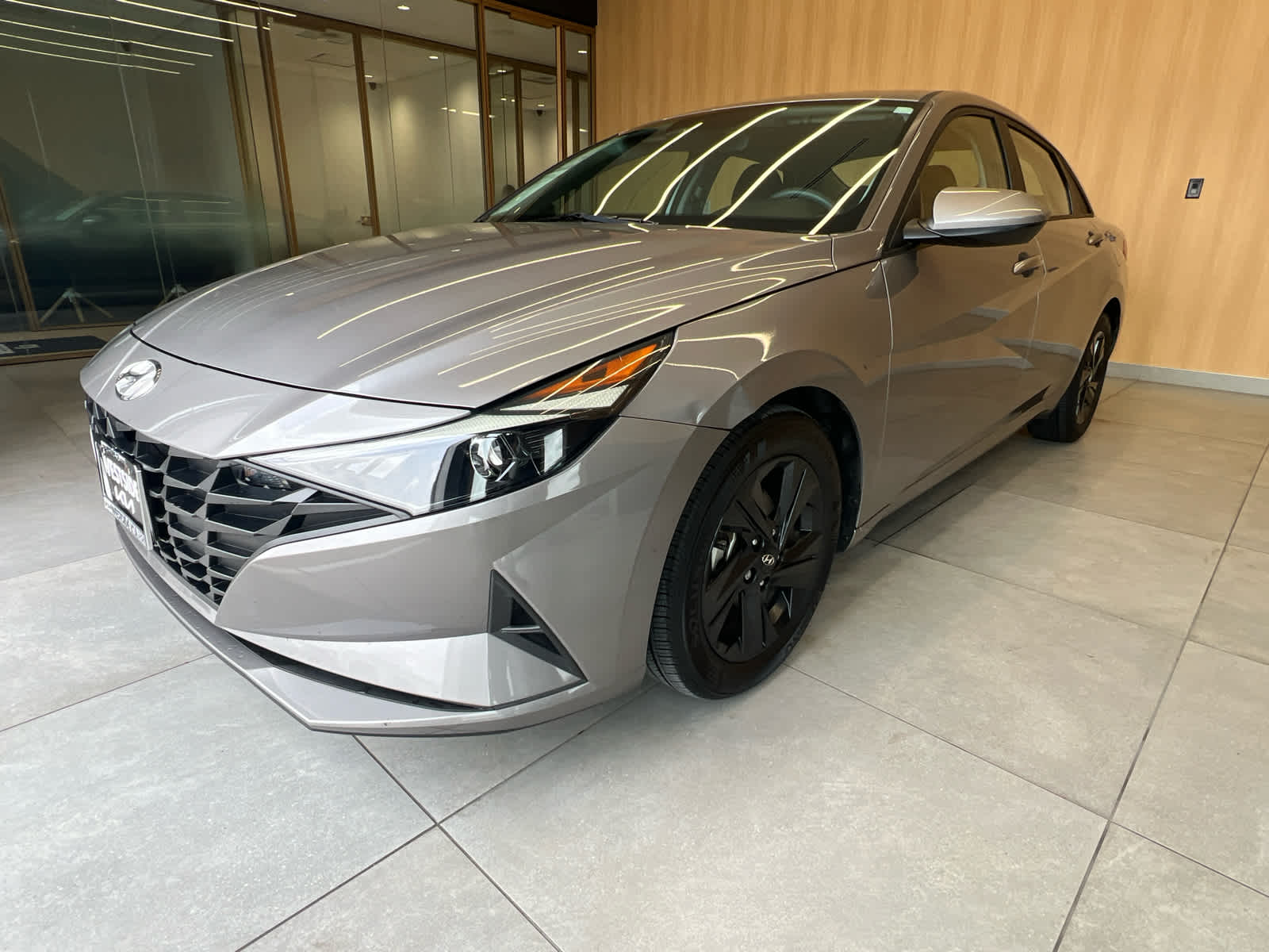 2022 Hyundai Elantra SEL - 1