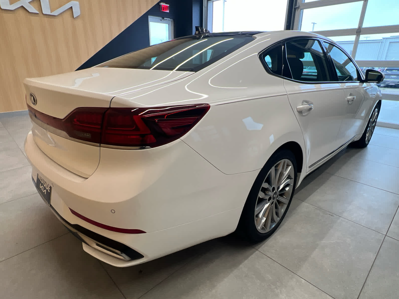 2020 Kia Cadenza Limited - 3