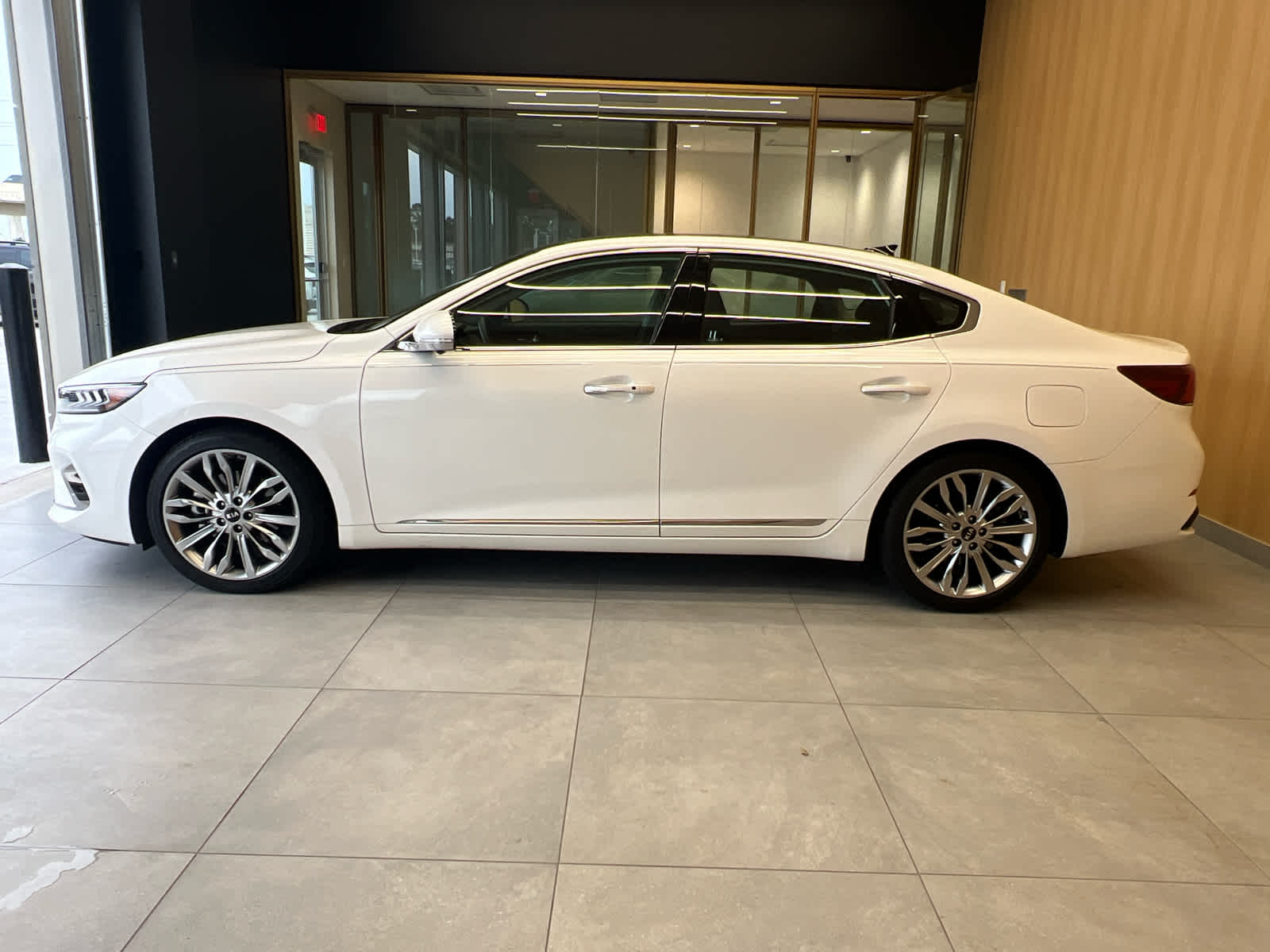 2020 Kia Cadenza Limited - 6