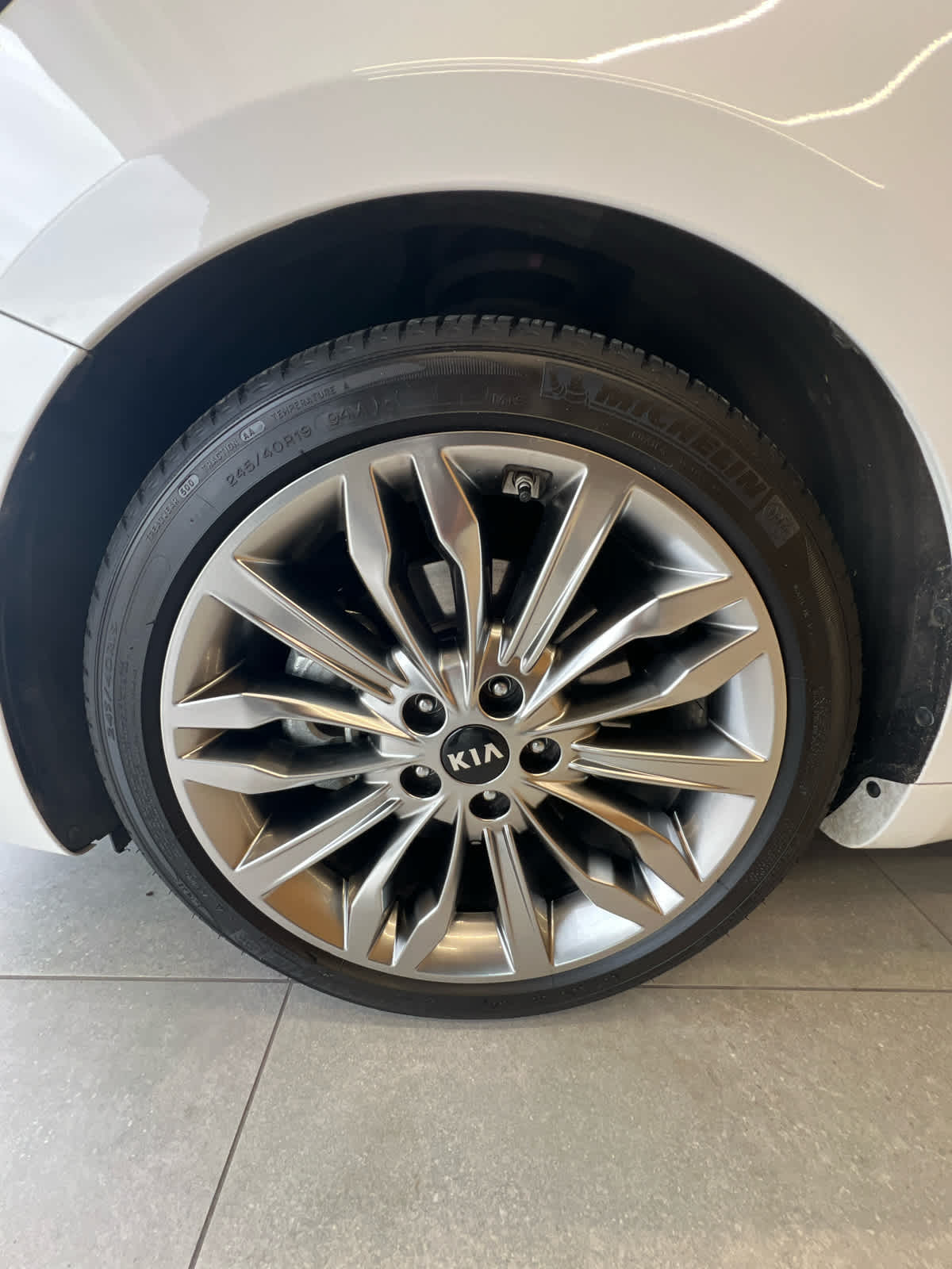 2020 Kia Cadenza Limited - 9