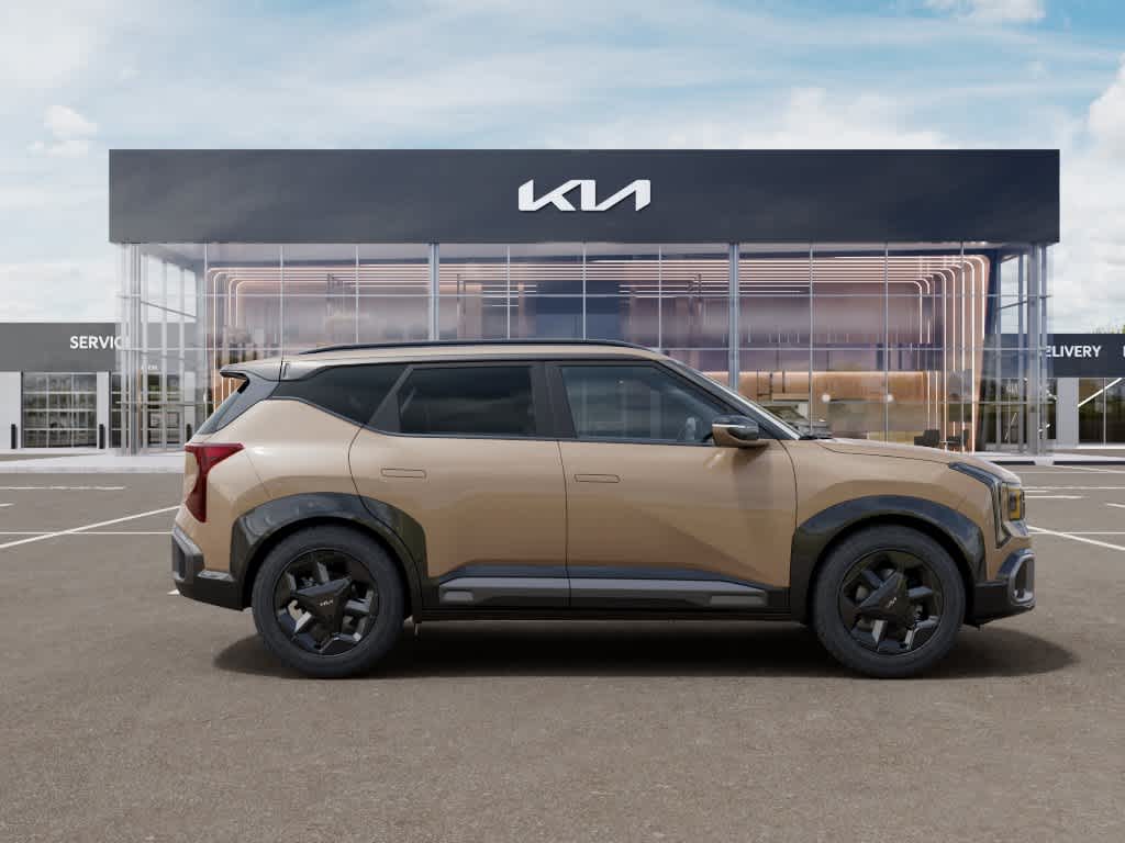 2027 Kia Seltos photo 7 of 27