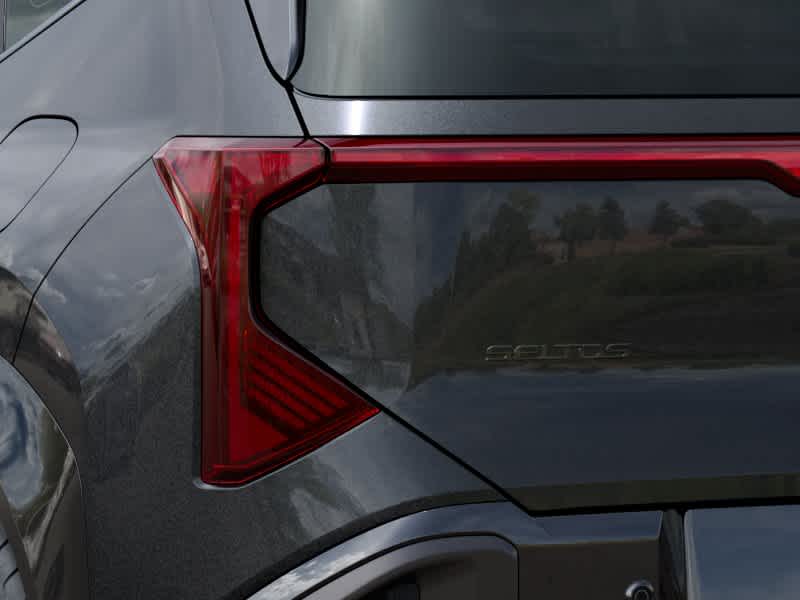2027 Kia Seltos photo 11 of 27